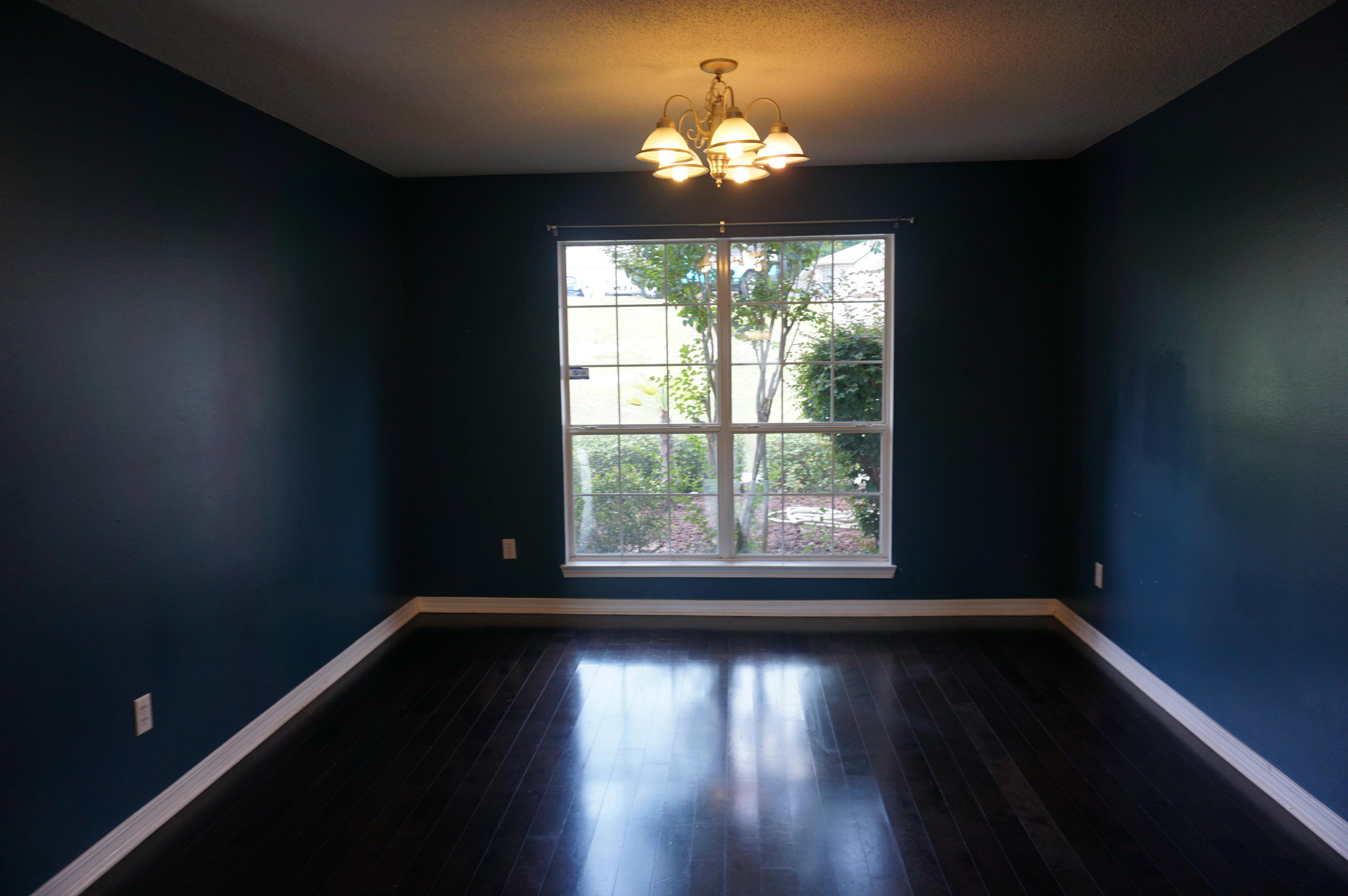 COUNTRYVIEW ESTATES 10TH ADDN - Residential Lease