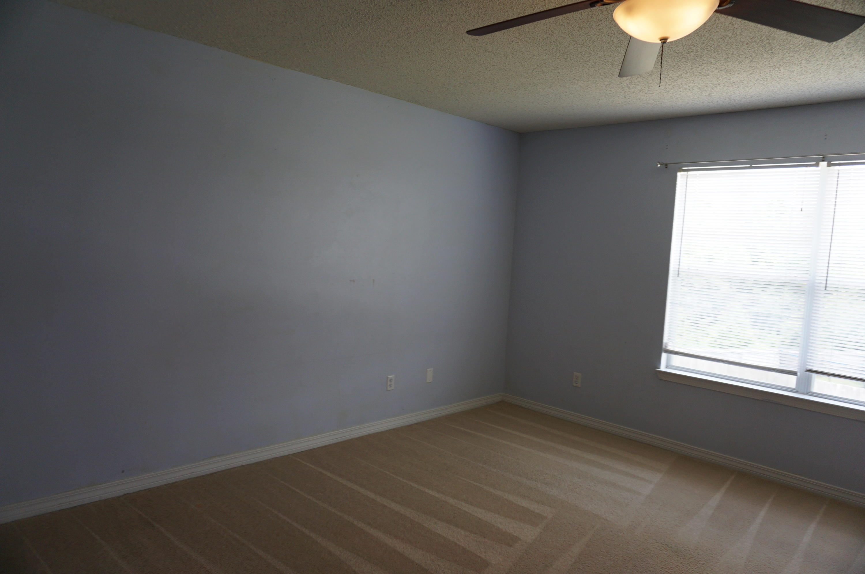 COUNTRYVIEW ESTATES 10TH ADDN - Residential Lease