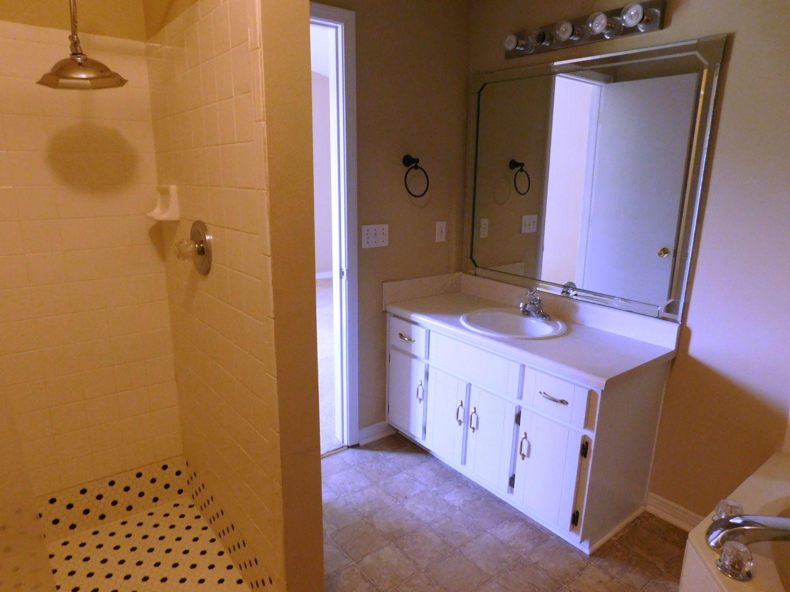 FOXWOOD ESTATES 1 - Residential