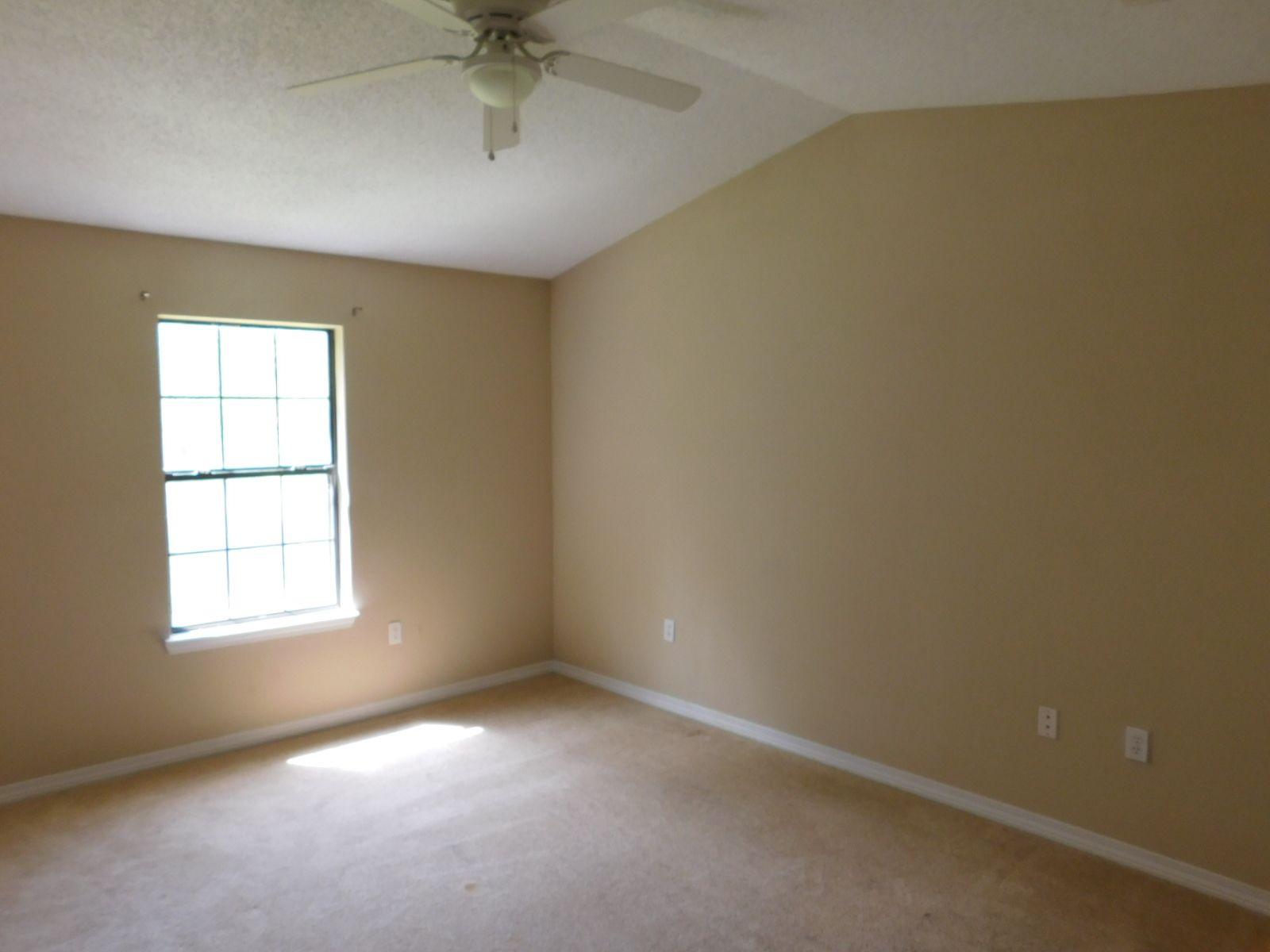 FOXWOOD ESTATES 1 - Residential