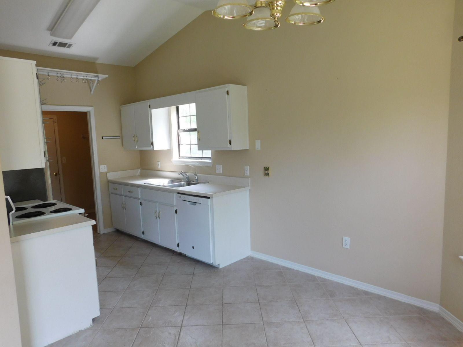 FOXWOOD ESTATES 1 - Residential