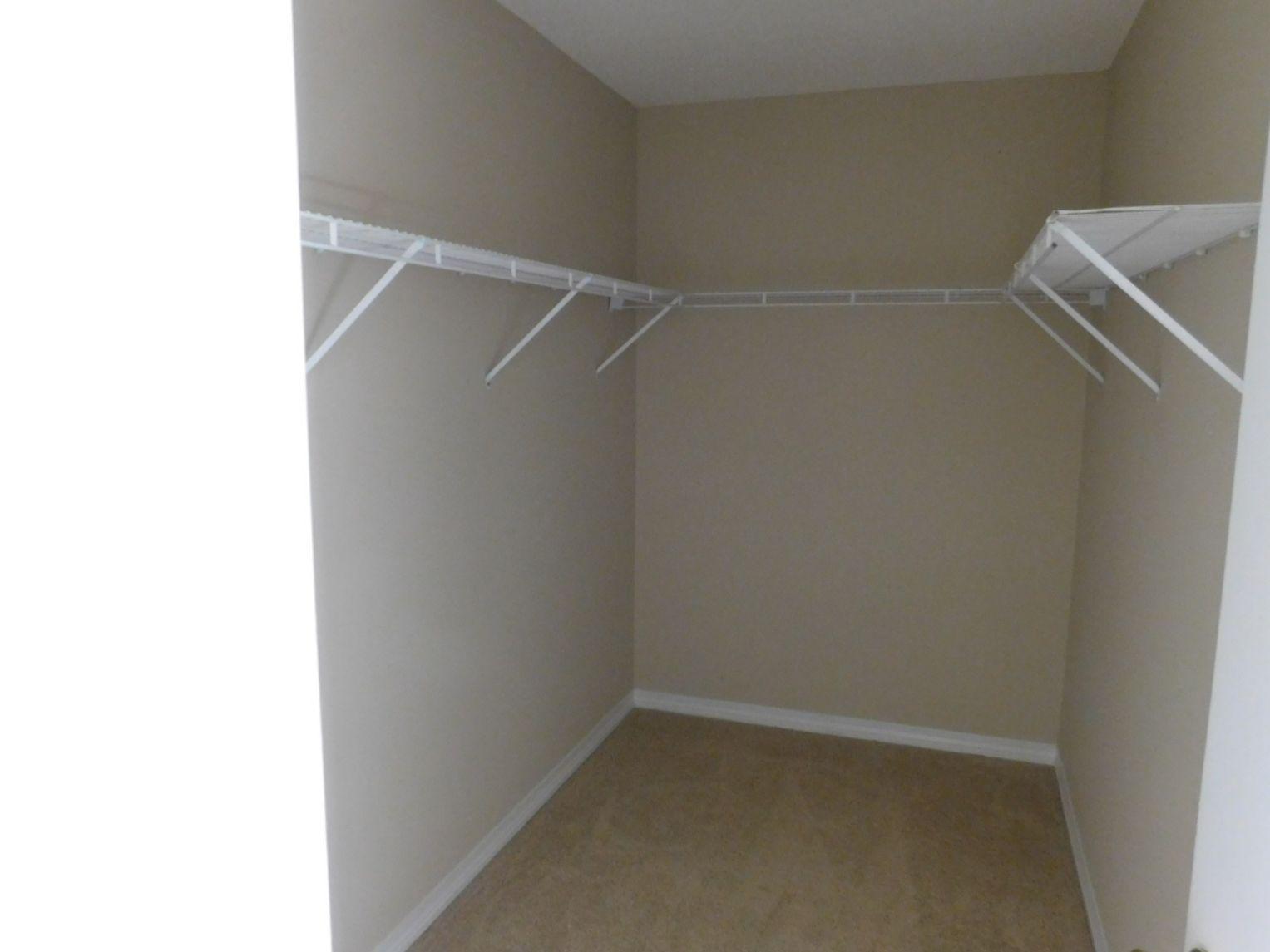 FOXWOOD ESTATES 1 - Residential