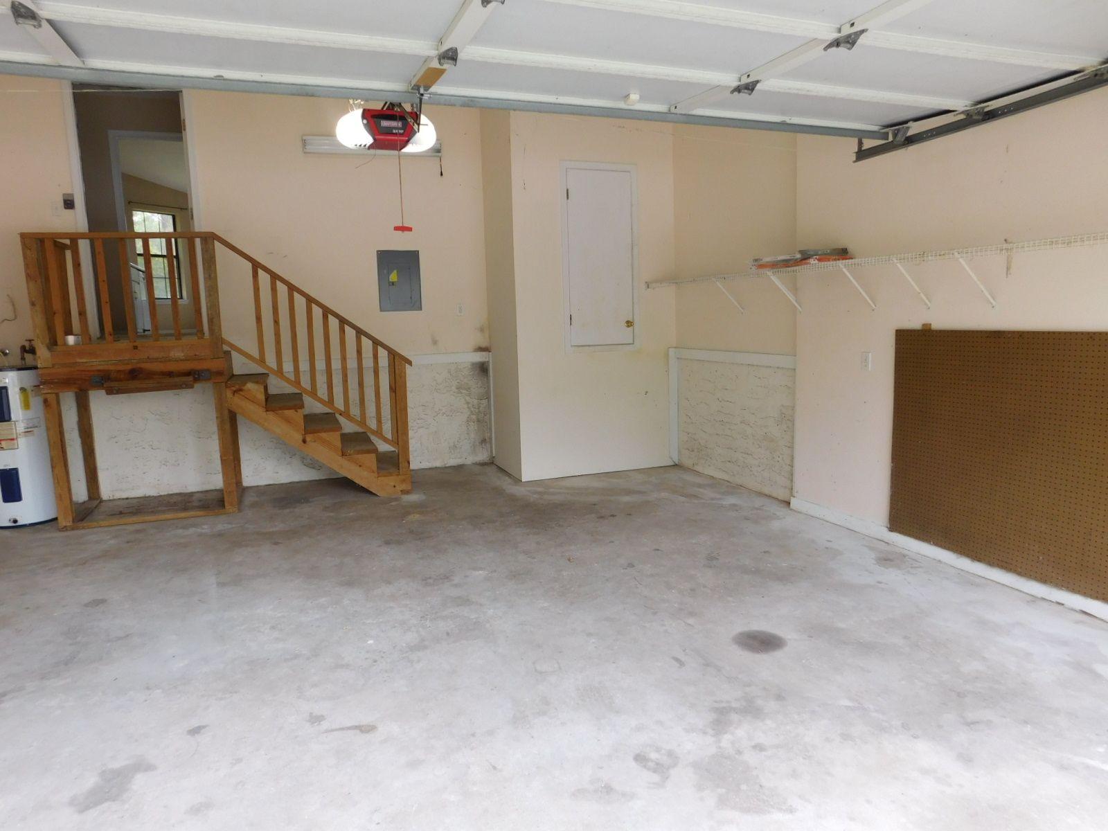 FOXWOOD ESTATES 1 - Residential