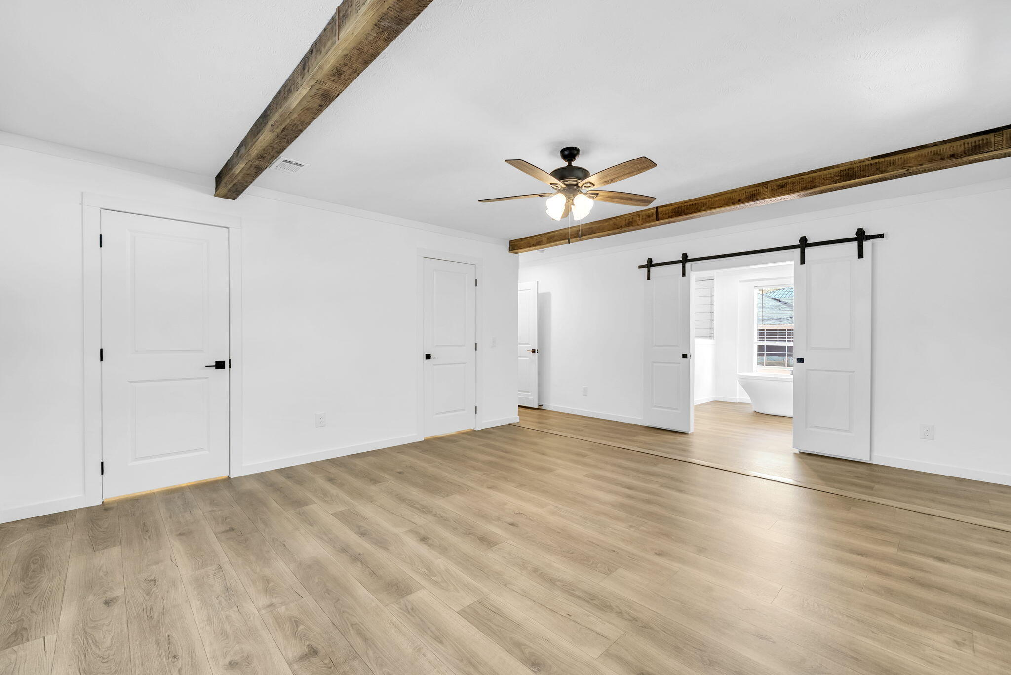 MAGNOLIA BEACH - Residential