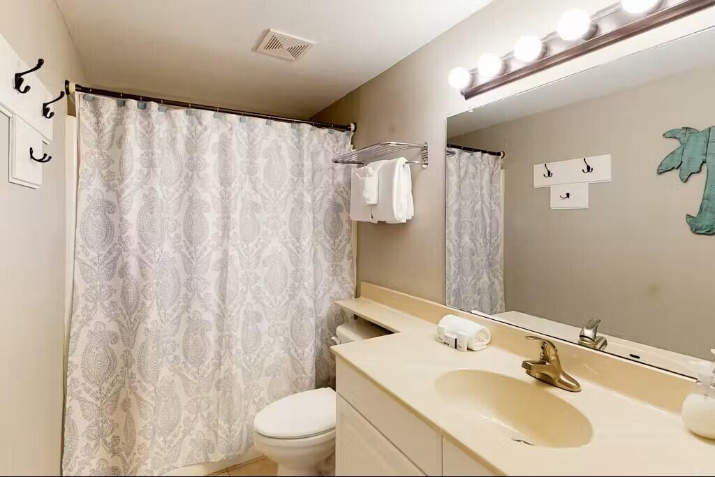 SHORES OF PANAMA - Residential