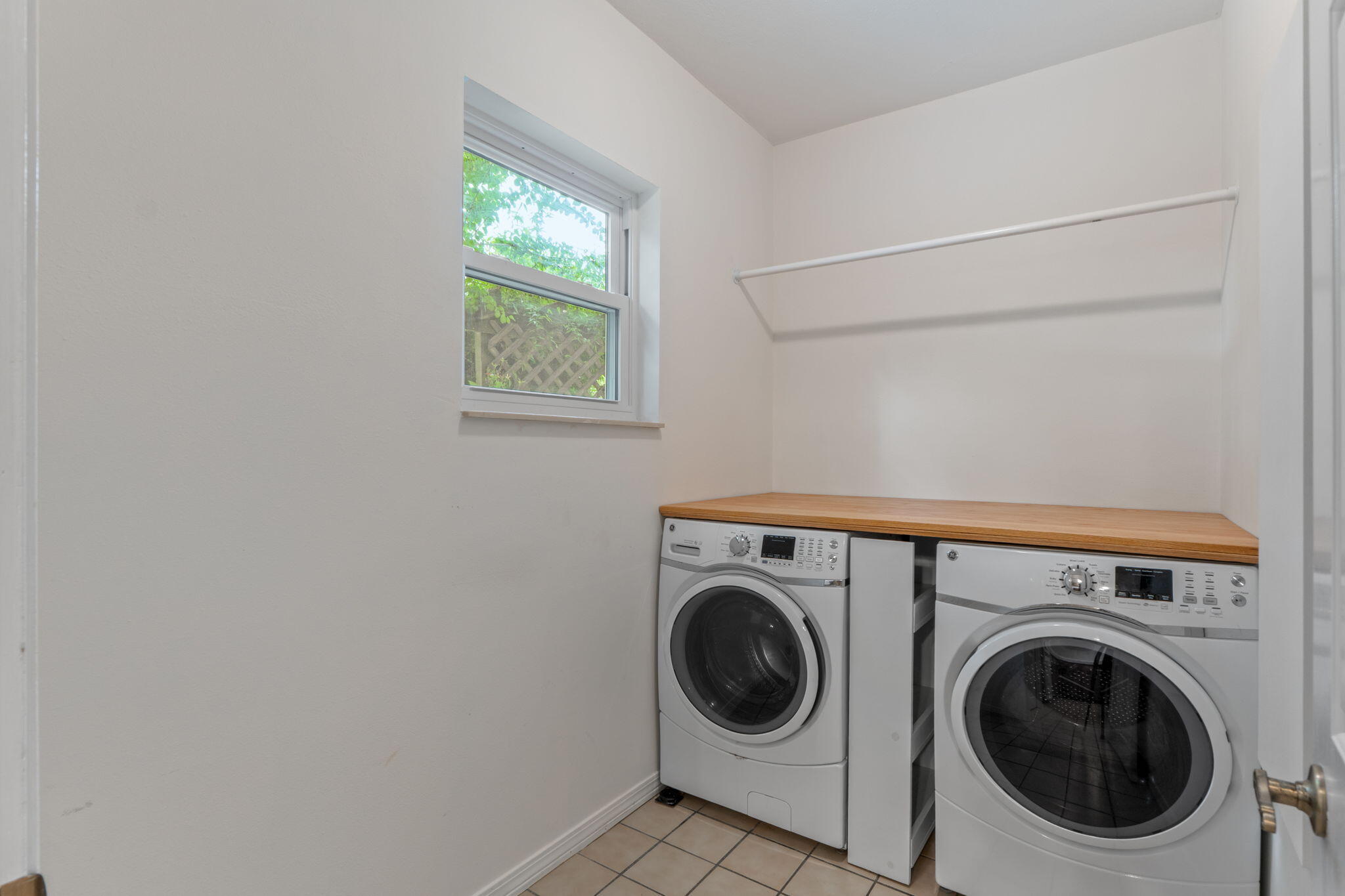 TANGLEWOOD S/D 2ND ADDN - Residential