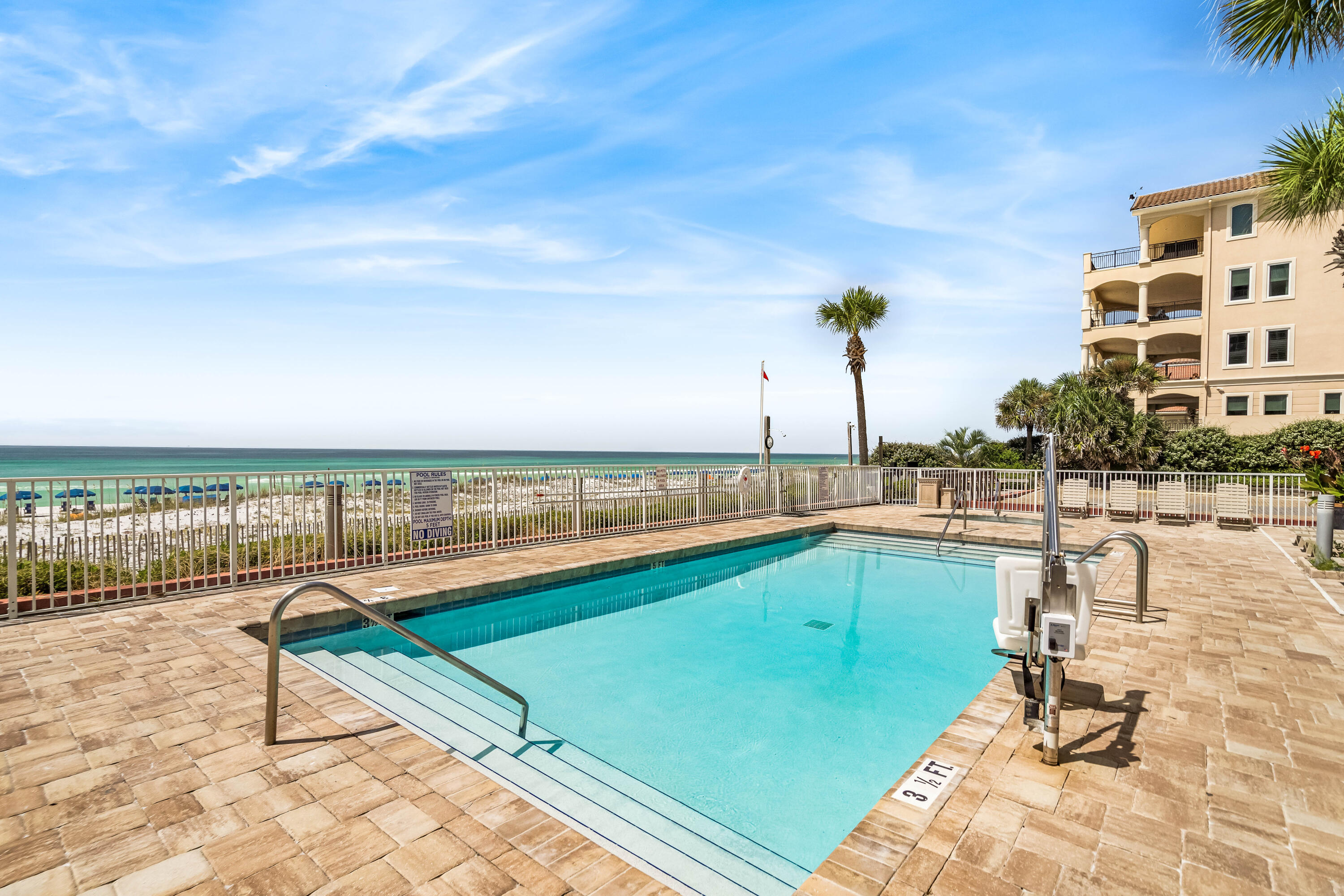 SUMMERCHASE CONDO - Residential