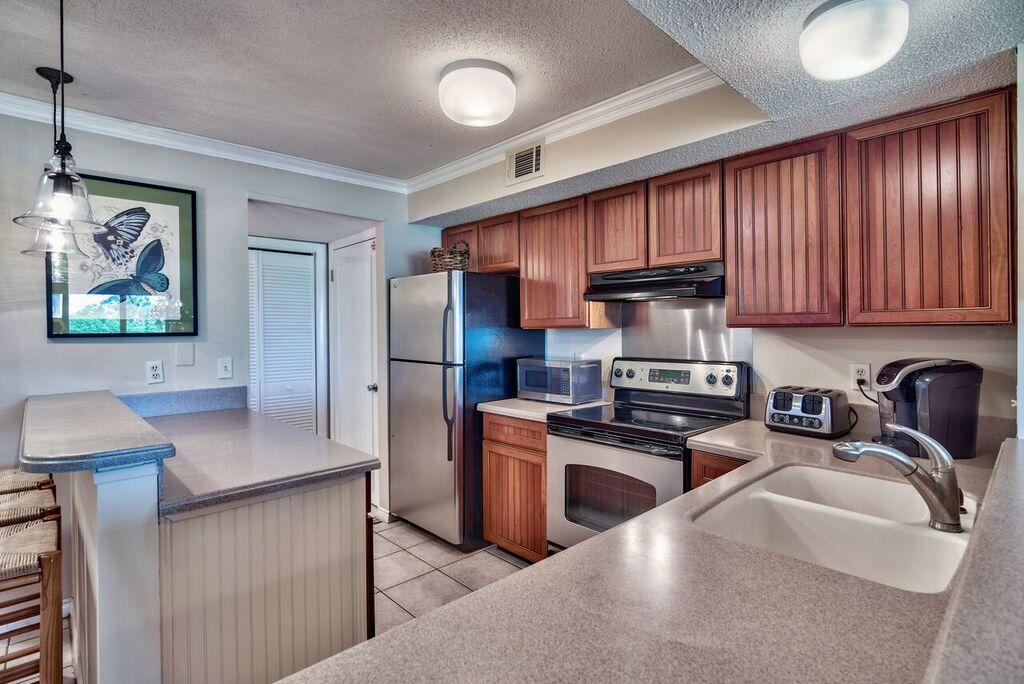 HARBOUR POINT CONDO - Residential Lease