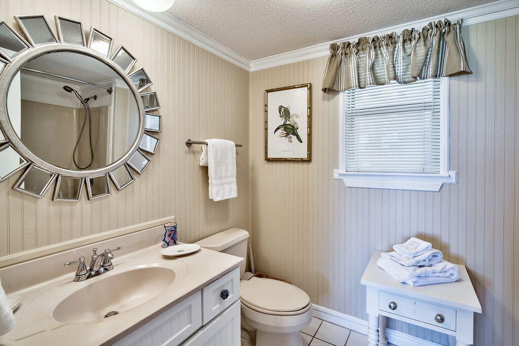 HARBOUR POINT CONDO - Residential Lease