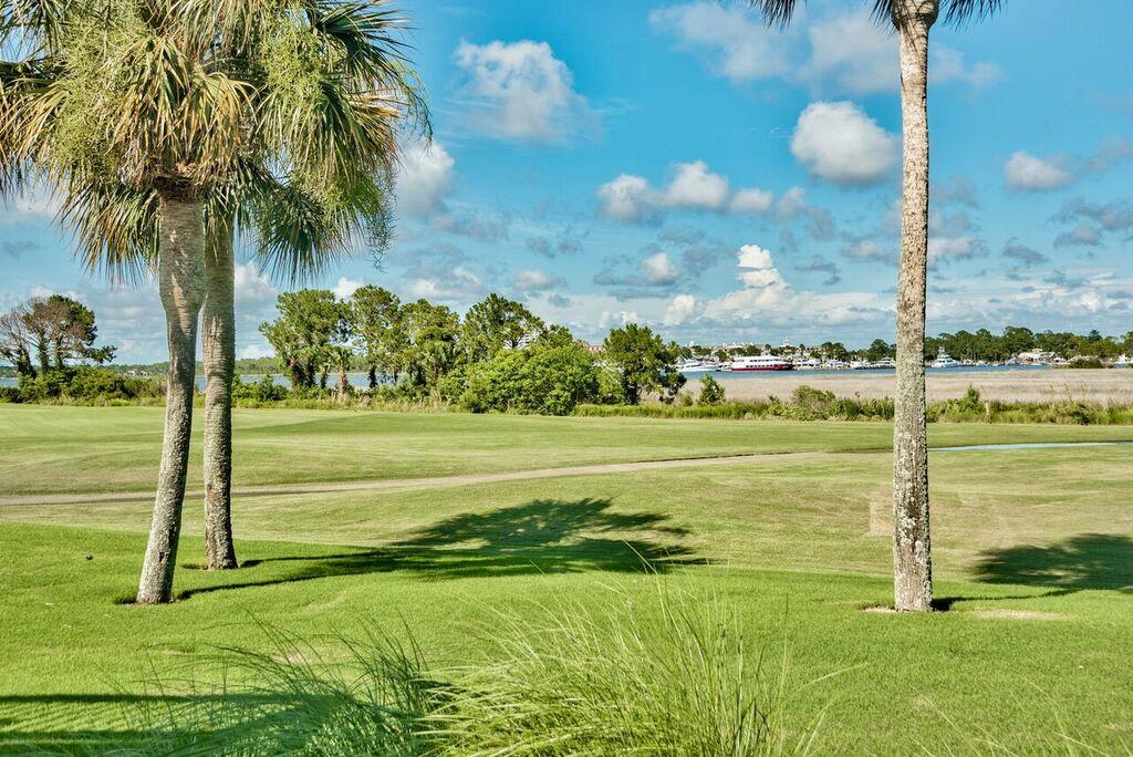 HARBOUR POINT CONDO - Residential Lease