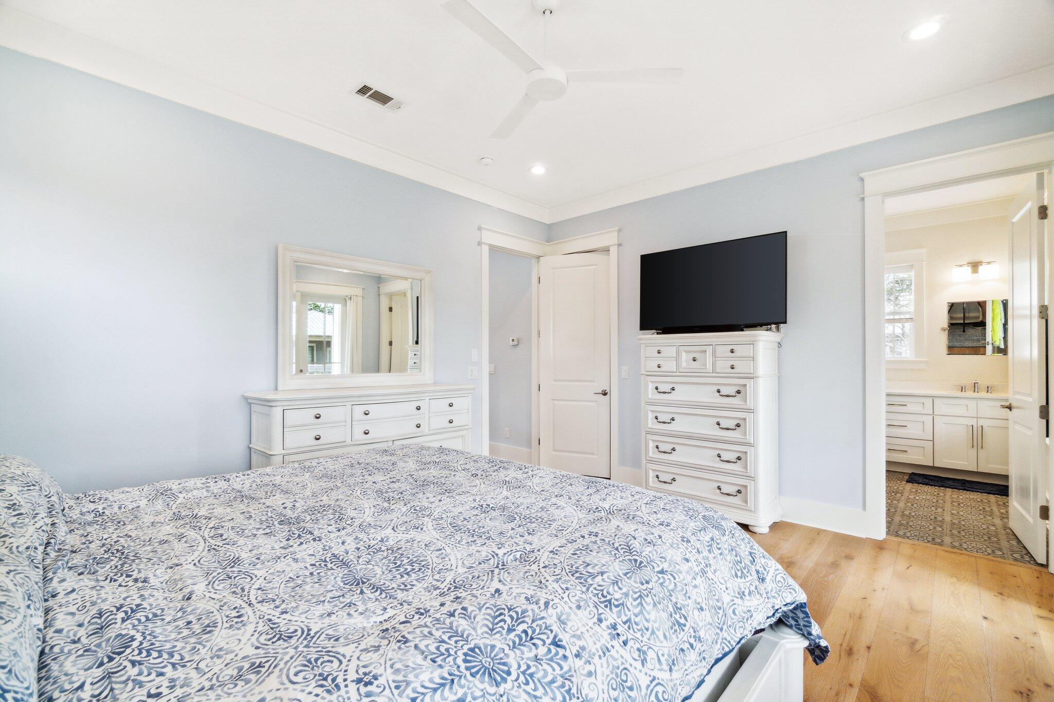 LAKESIDE AT BLUE MOUNTAIN BEACH - Residential