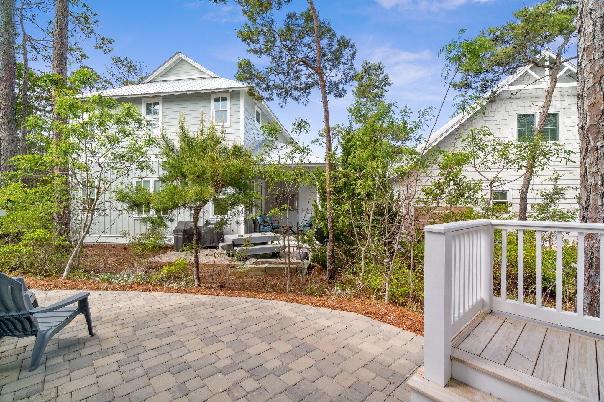 LAKESIDE AT BLUE MOUNTAIN BEACH - Residential
