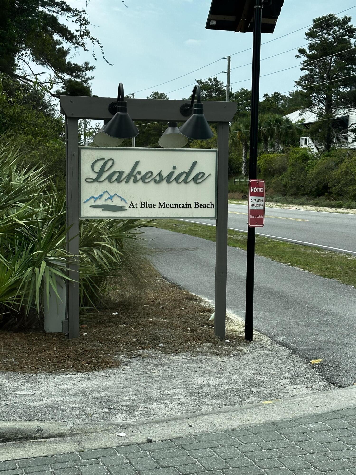 LAKESIDE AT BLUE MOUNTAIN BEACH - Residential