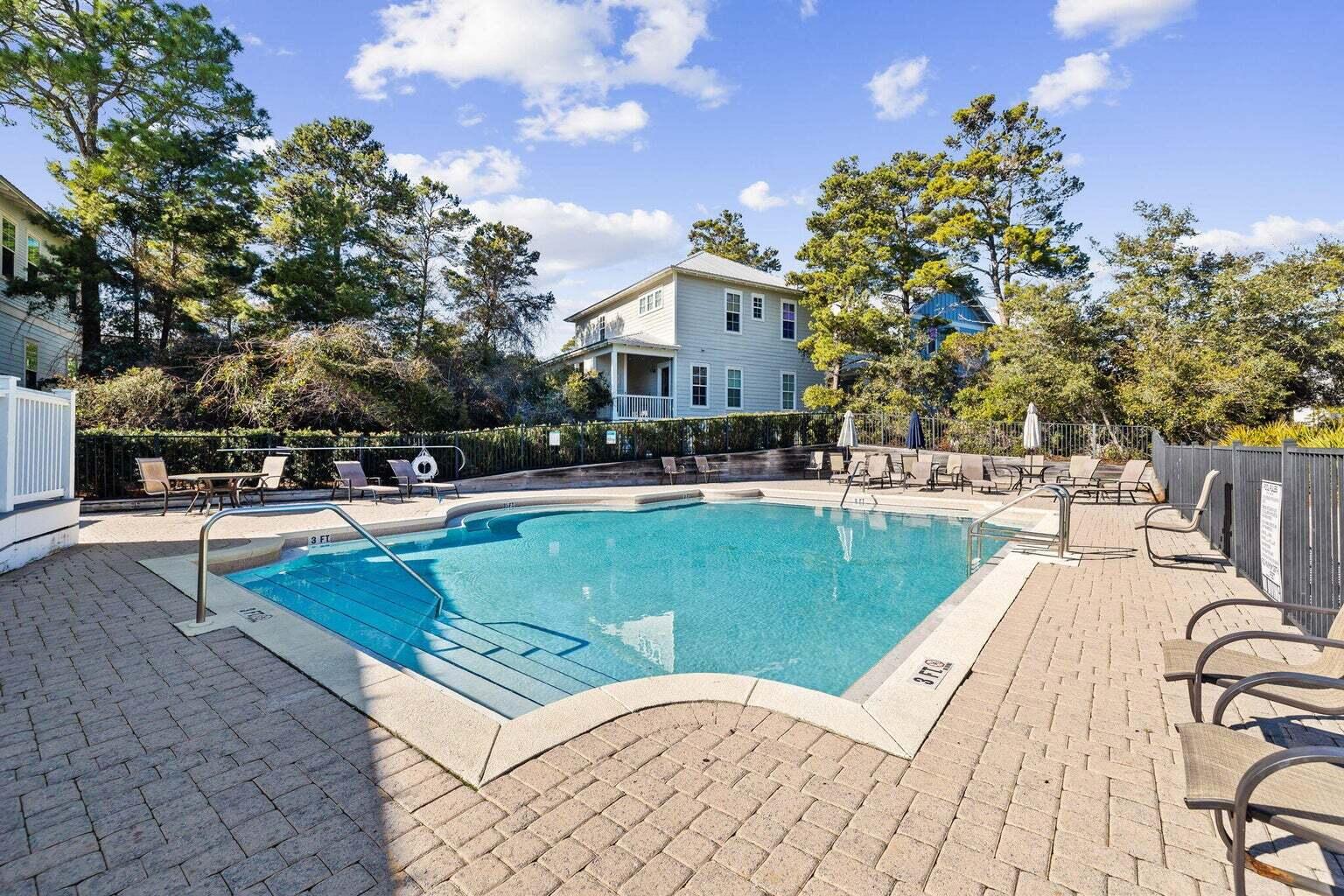 LAKESIDE AT BLUE MOUNTAIN BEACH - Residential
