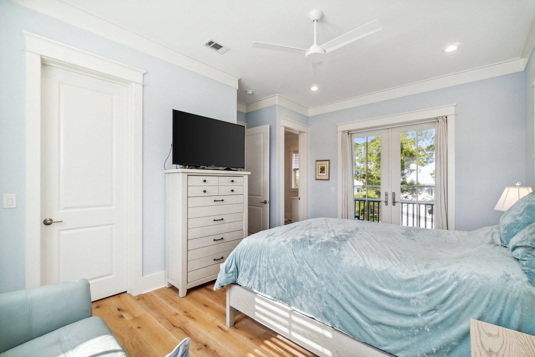 LAKESIDE AT BLUE MOUNTAIN BEACH - Residential