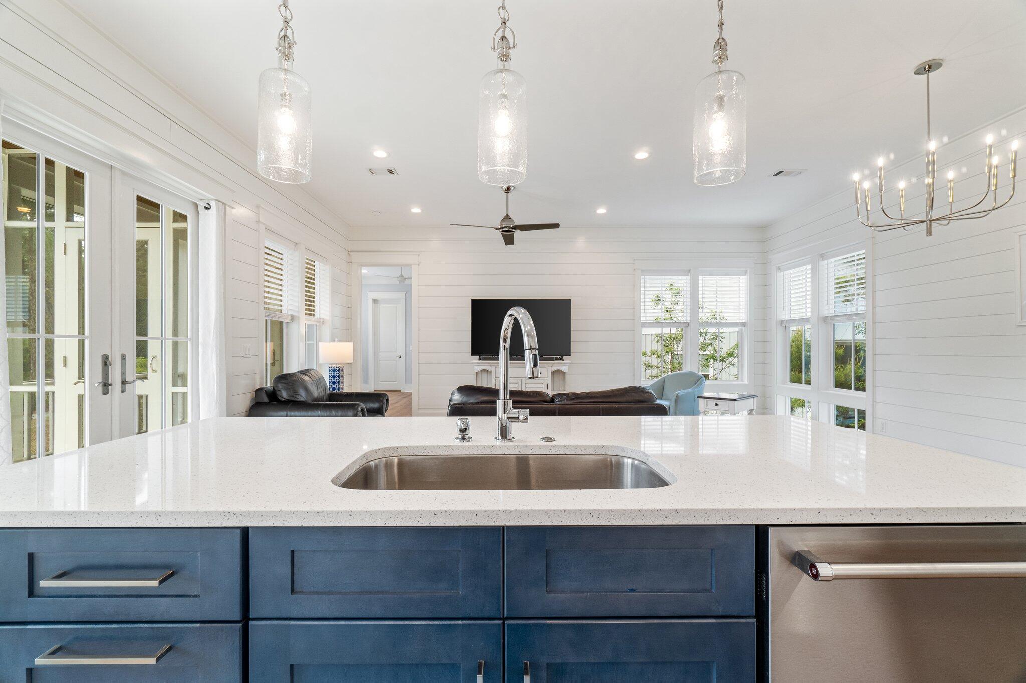 LAKESIDE AT BLUE MOUNTAIN BEACH - Residential