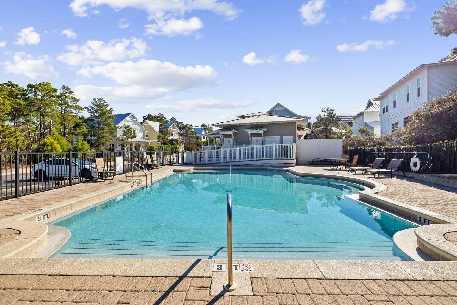 LAKESIDE AT BLUE MOUNTAIN BEACH - Residential