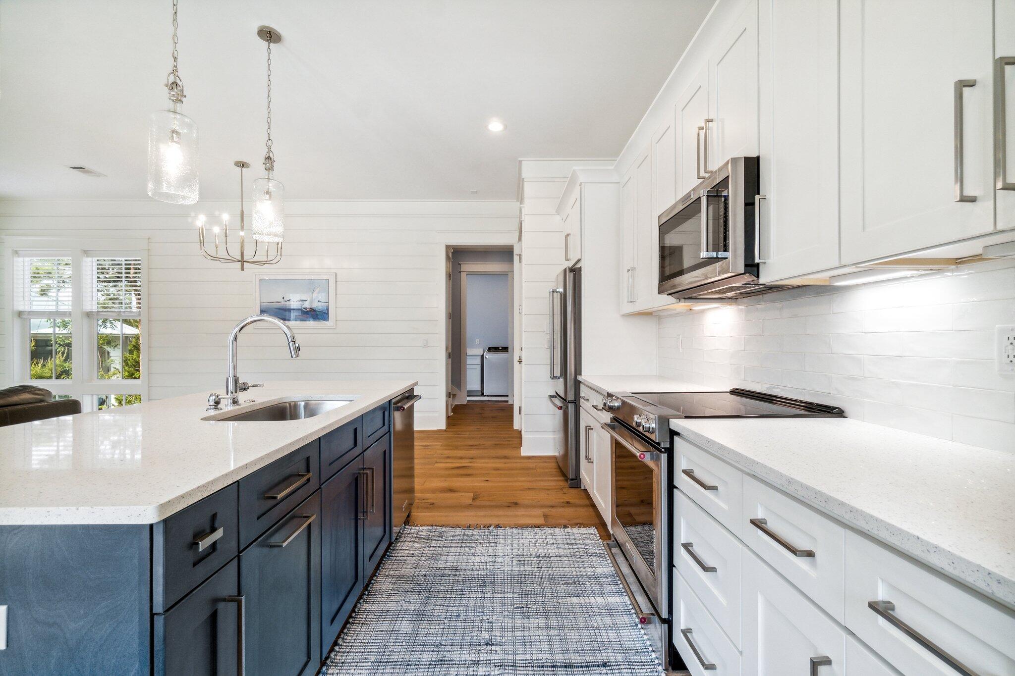 LAKESIDE AT BLUE MOUNTAIN BEACH - Residential
