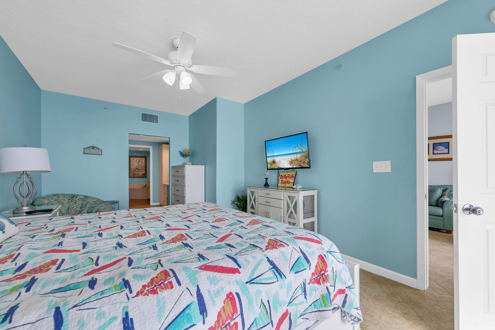 MAJESTIC BEACH TOWERS II - Residential