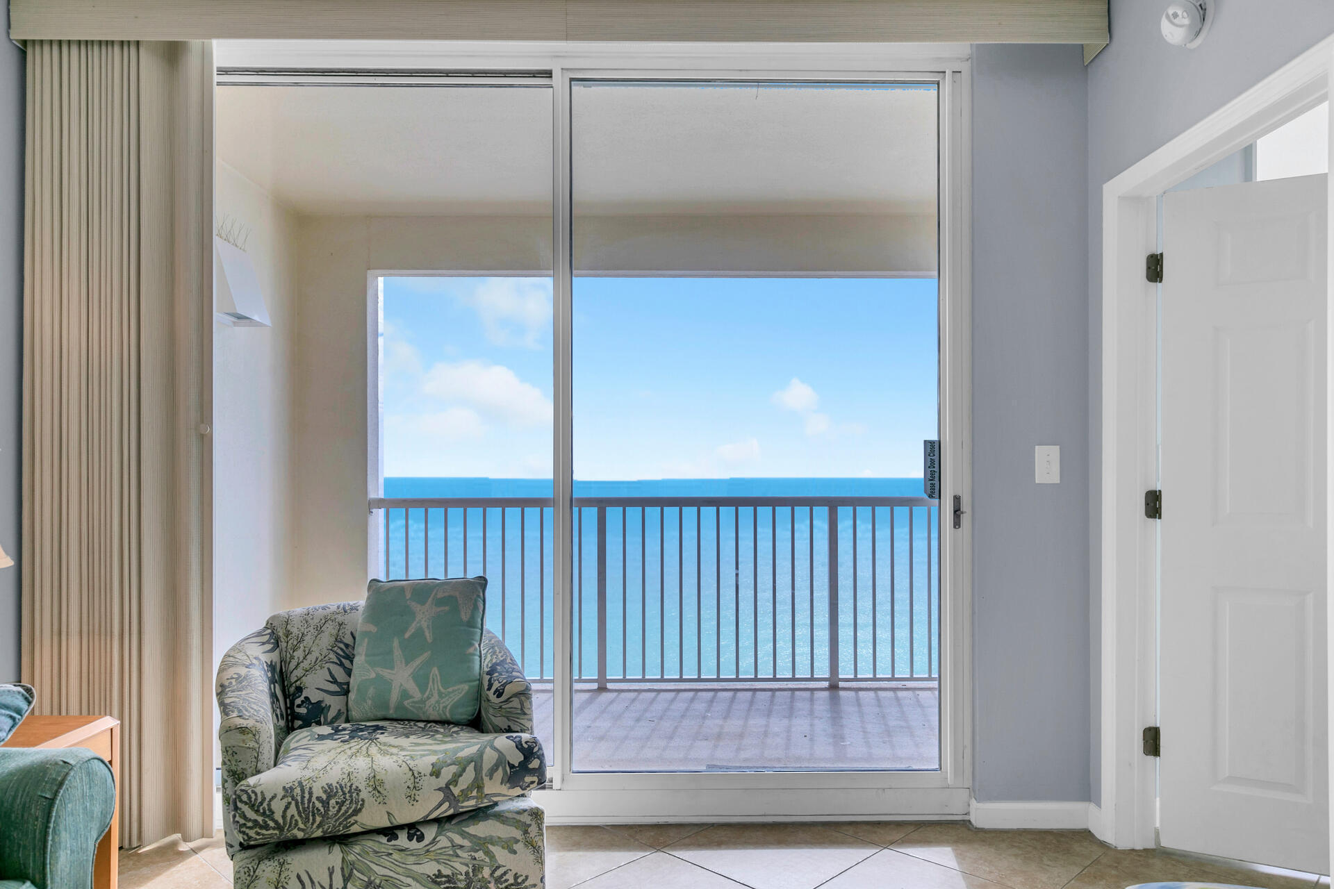MAJESTIC BEACH TOWERS II - Residential