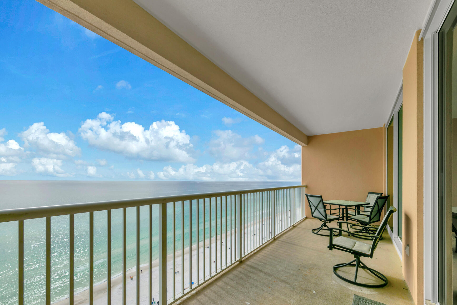 MAJESTIC BEACH TOWERS II - Residential