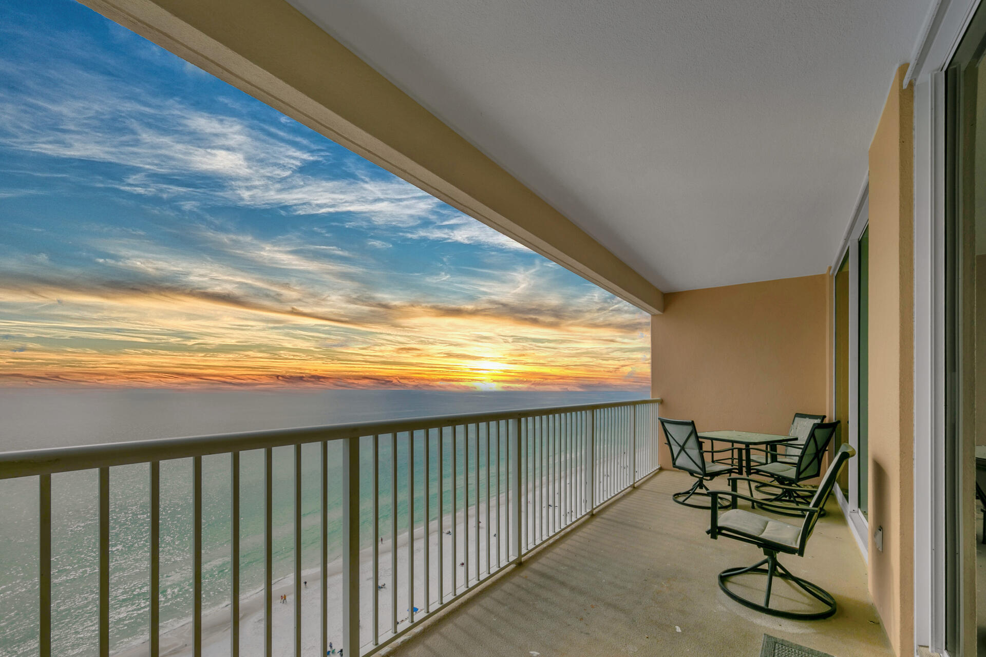 MAJESTIC BEACH TOWERS II - Residential
