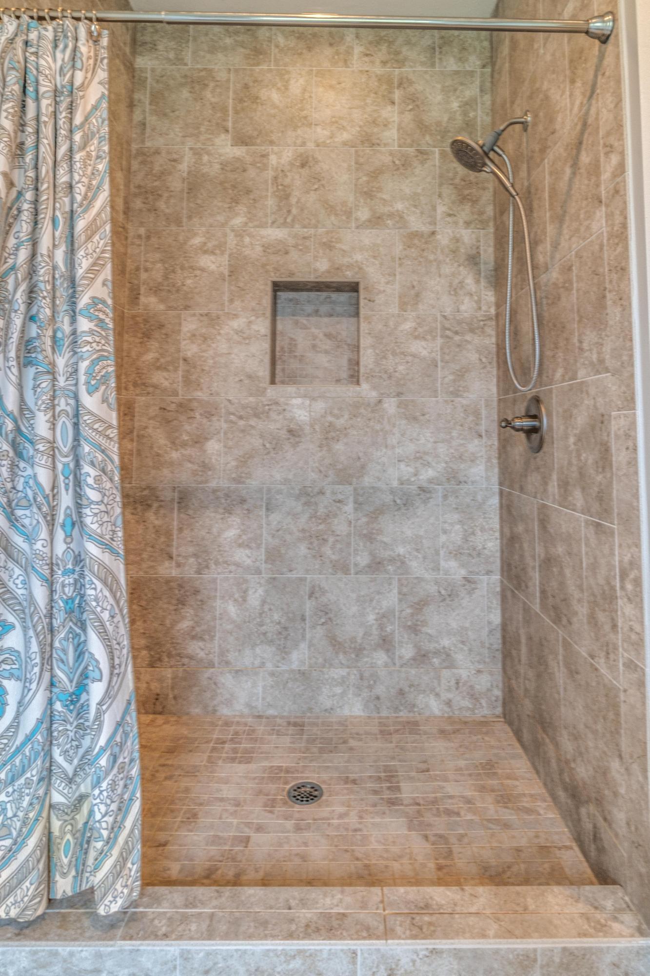 HERITAGE HILL PH 2 - Residential