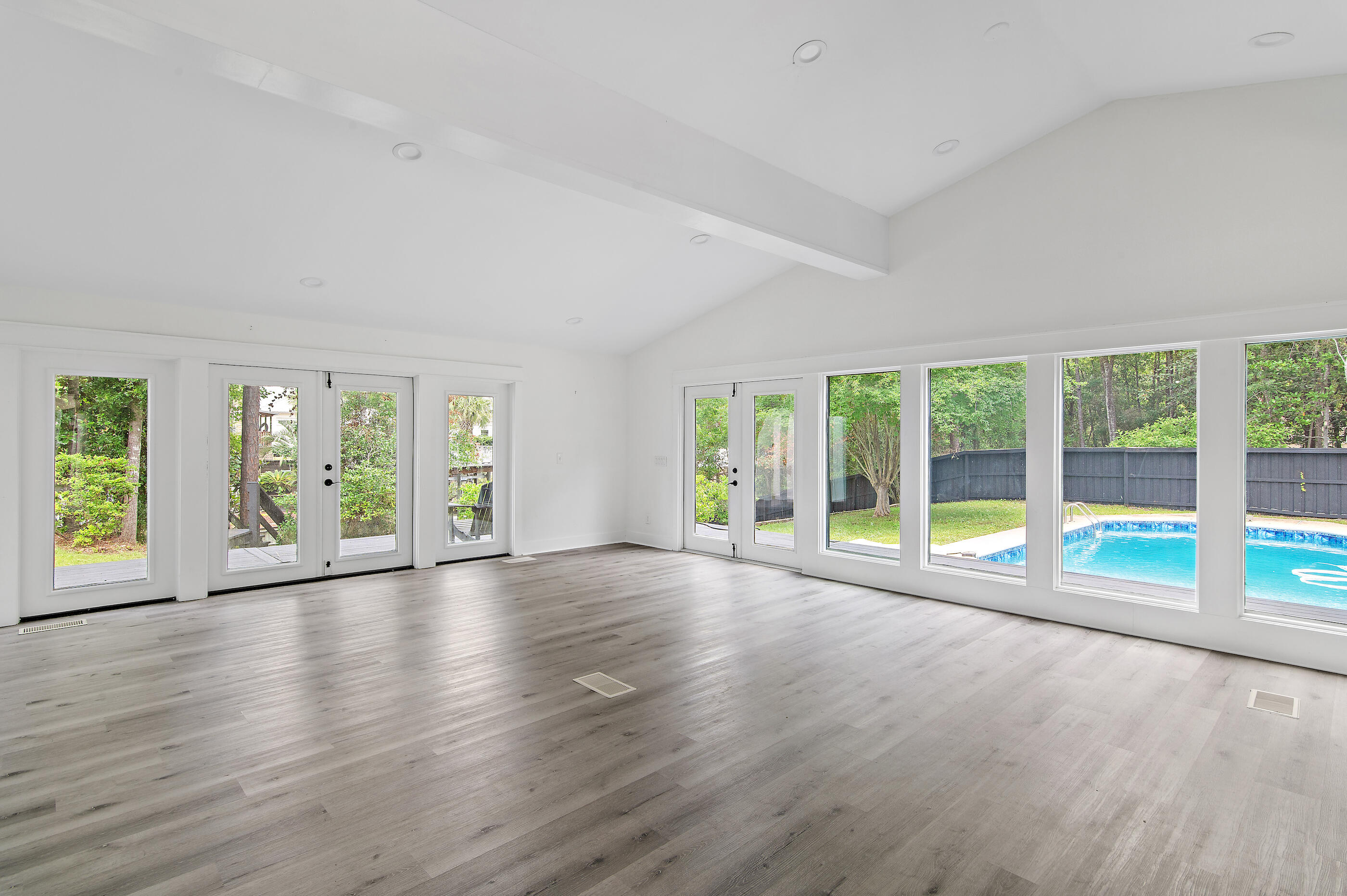 DAUGHETTES AMENDED - Residential