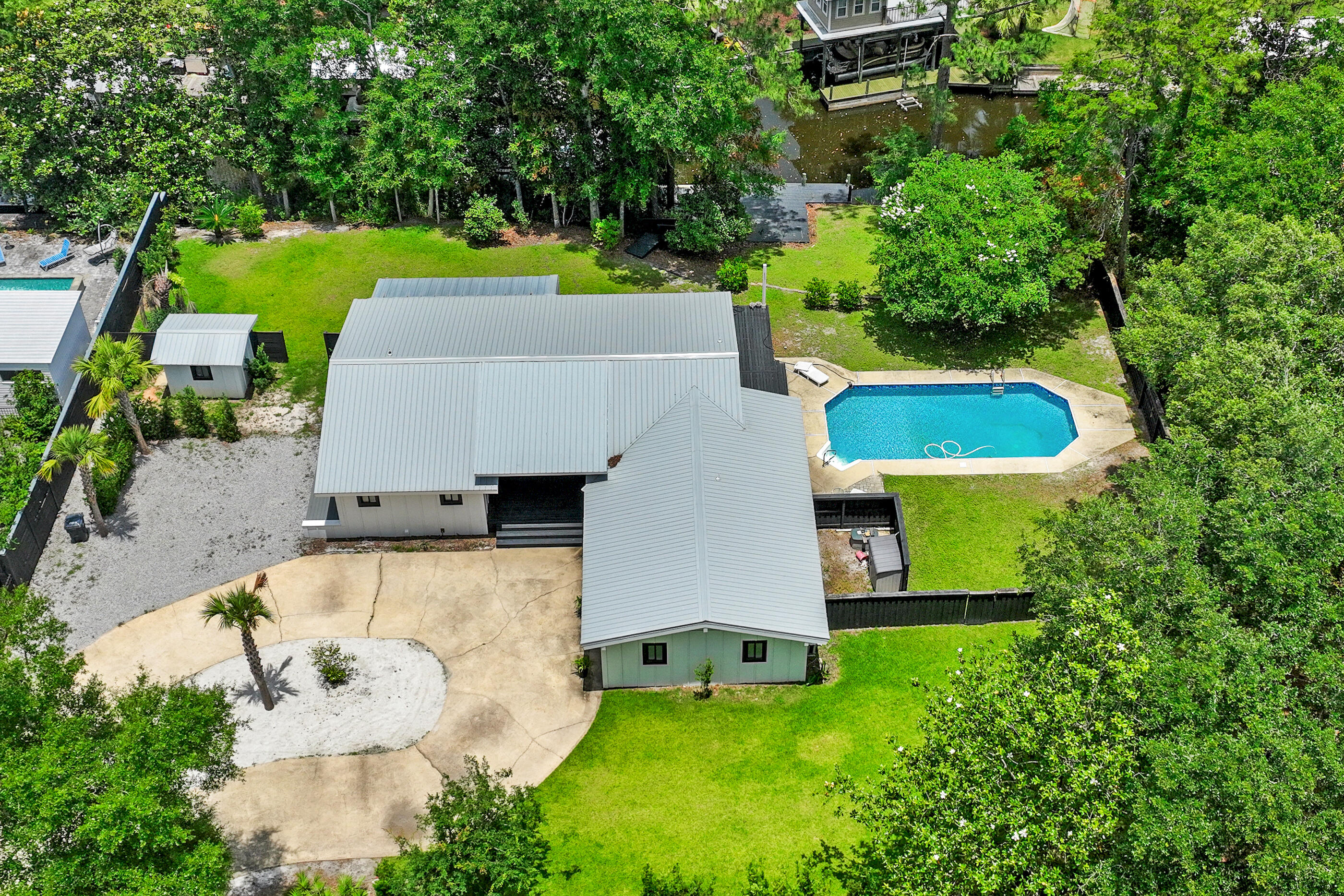 DAUGHETTES AMENDED - Residential