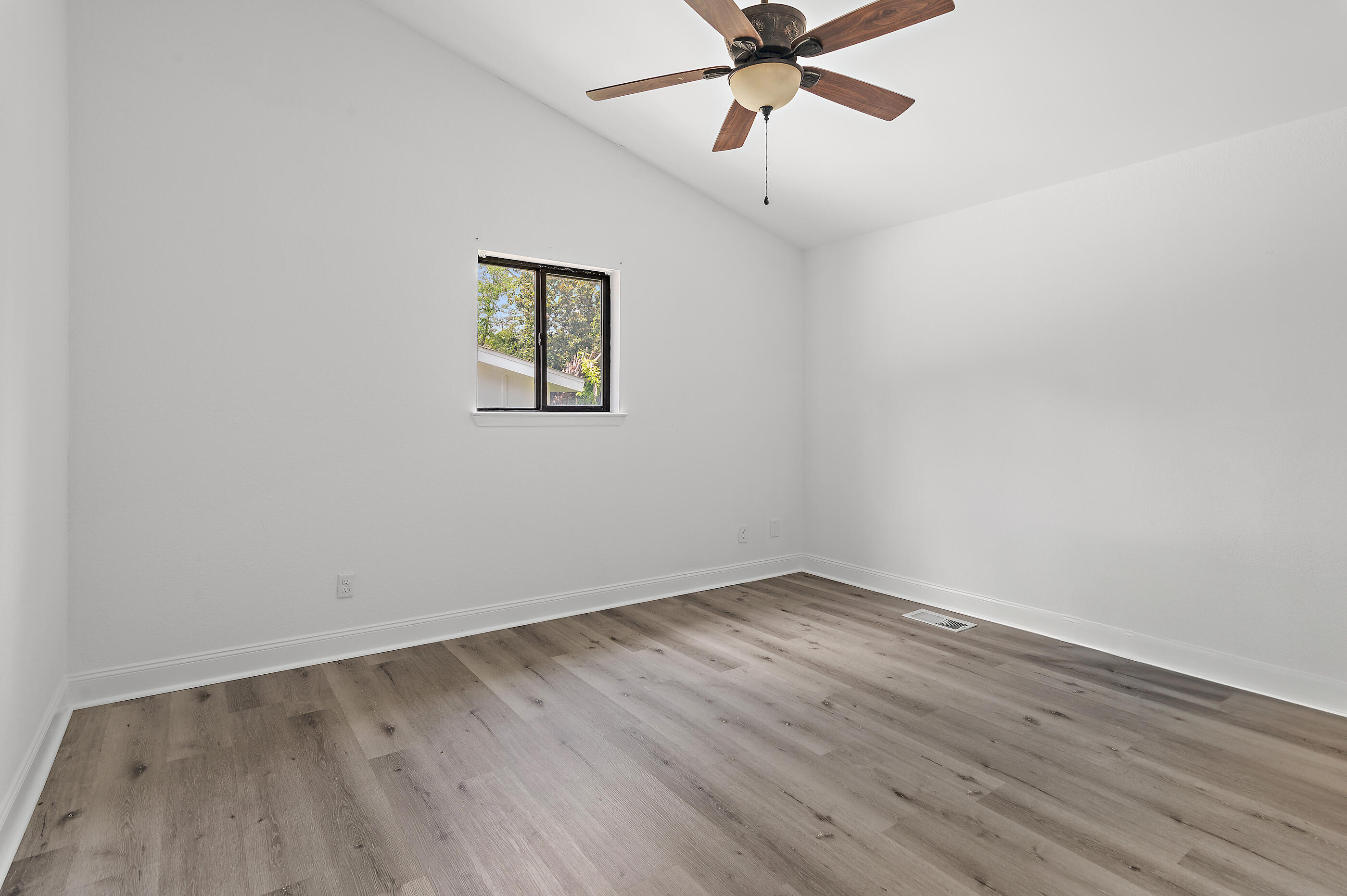 DAUGHETTES AMENDED - Residential