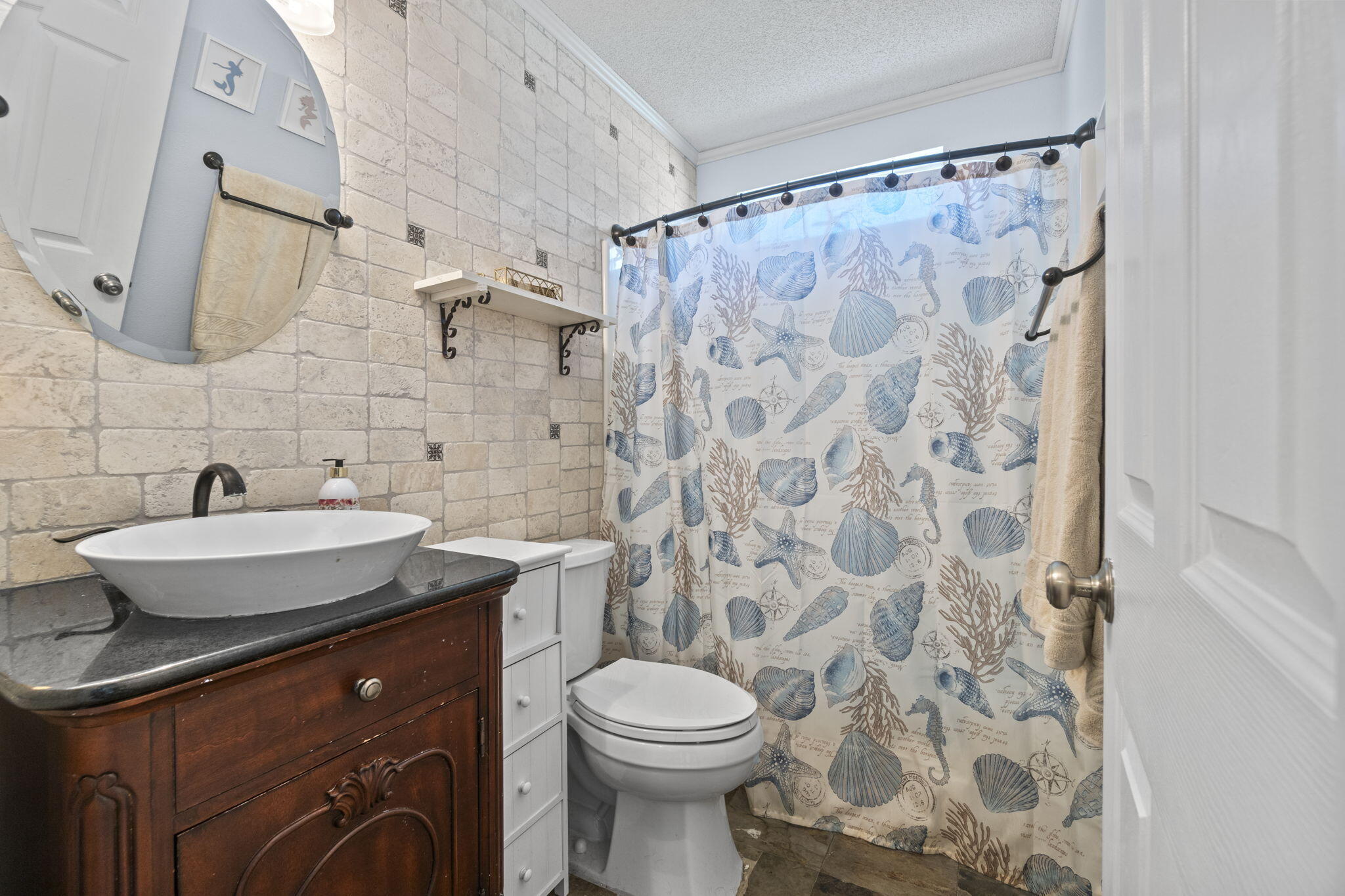 HOLLEY BY THE SEA - Residential