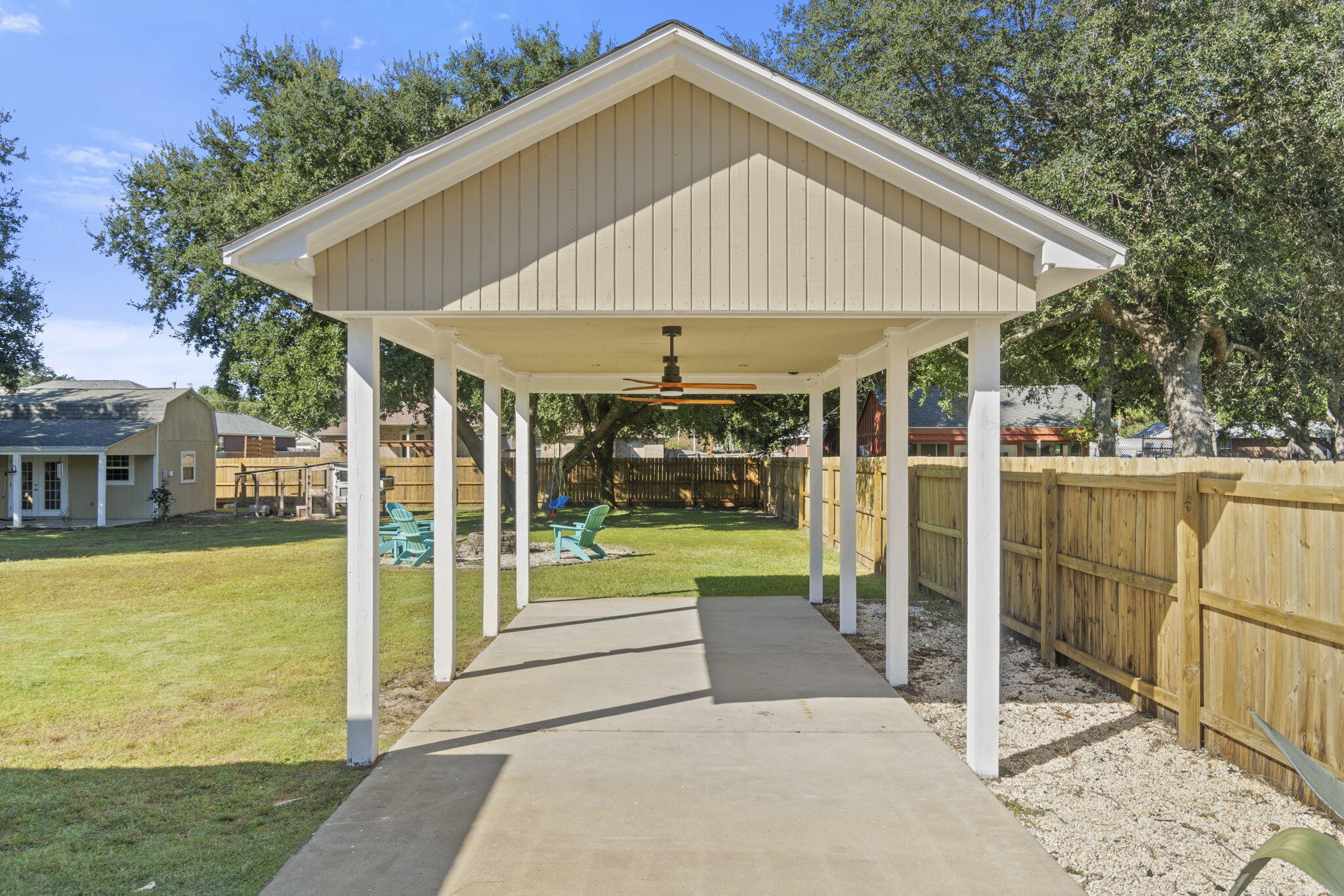 HOLLEY BY THE SEA - Residential