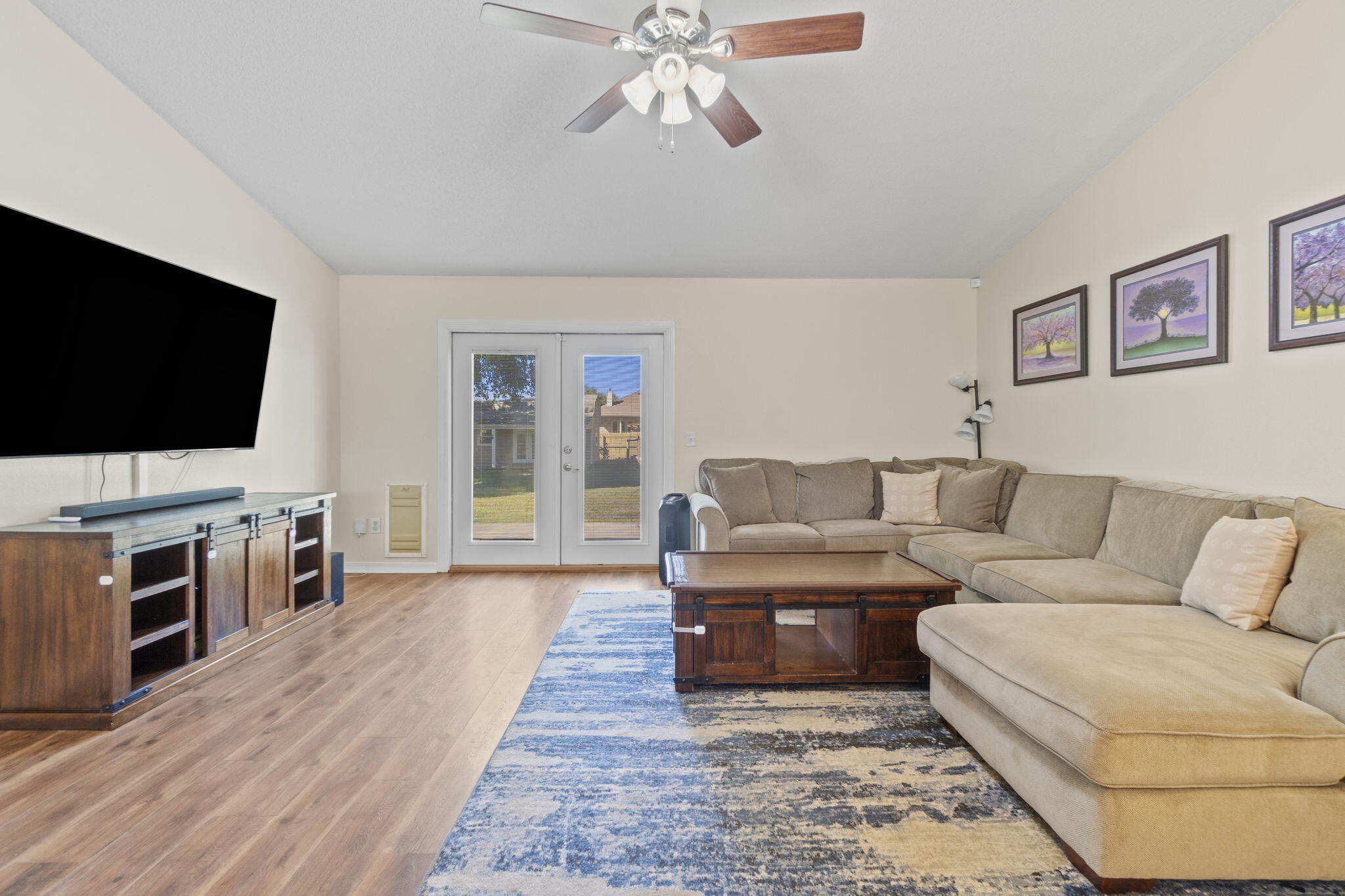 HOLLEY BY THE SEA - Residential