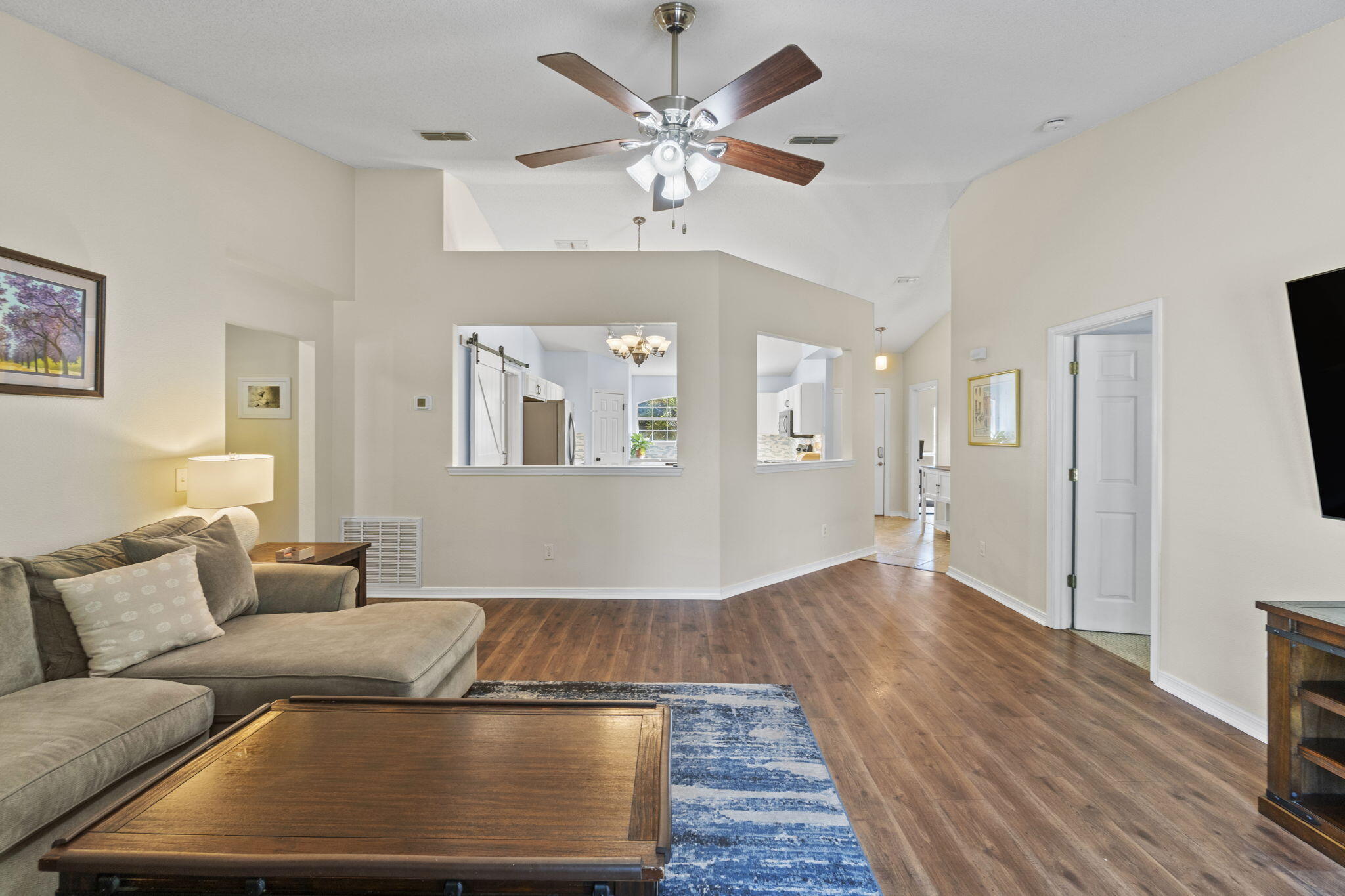 HOLLEY BY THE SEA - Residential