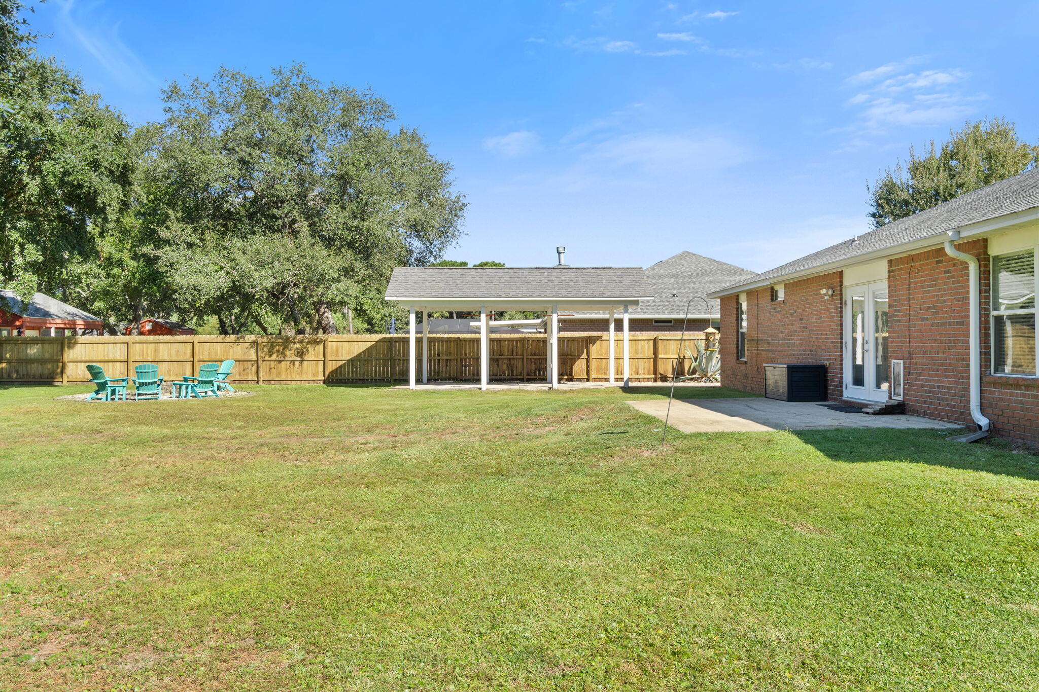 HOLLEY BY THE SEA - Residential