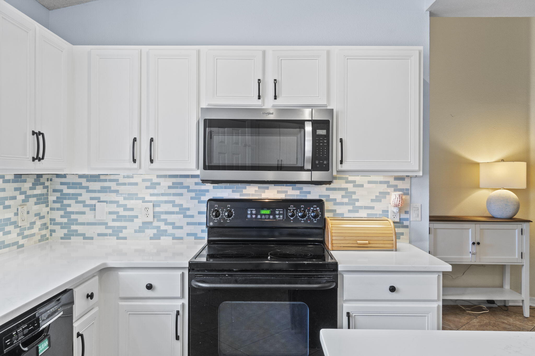 HOLLEY BY THE SEA - Residential