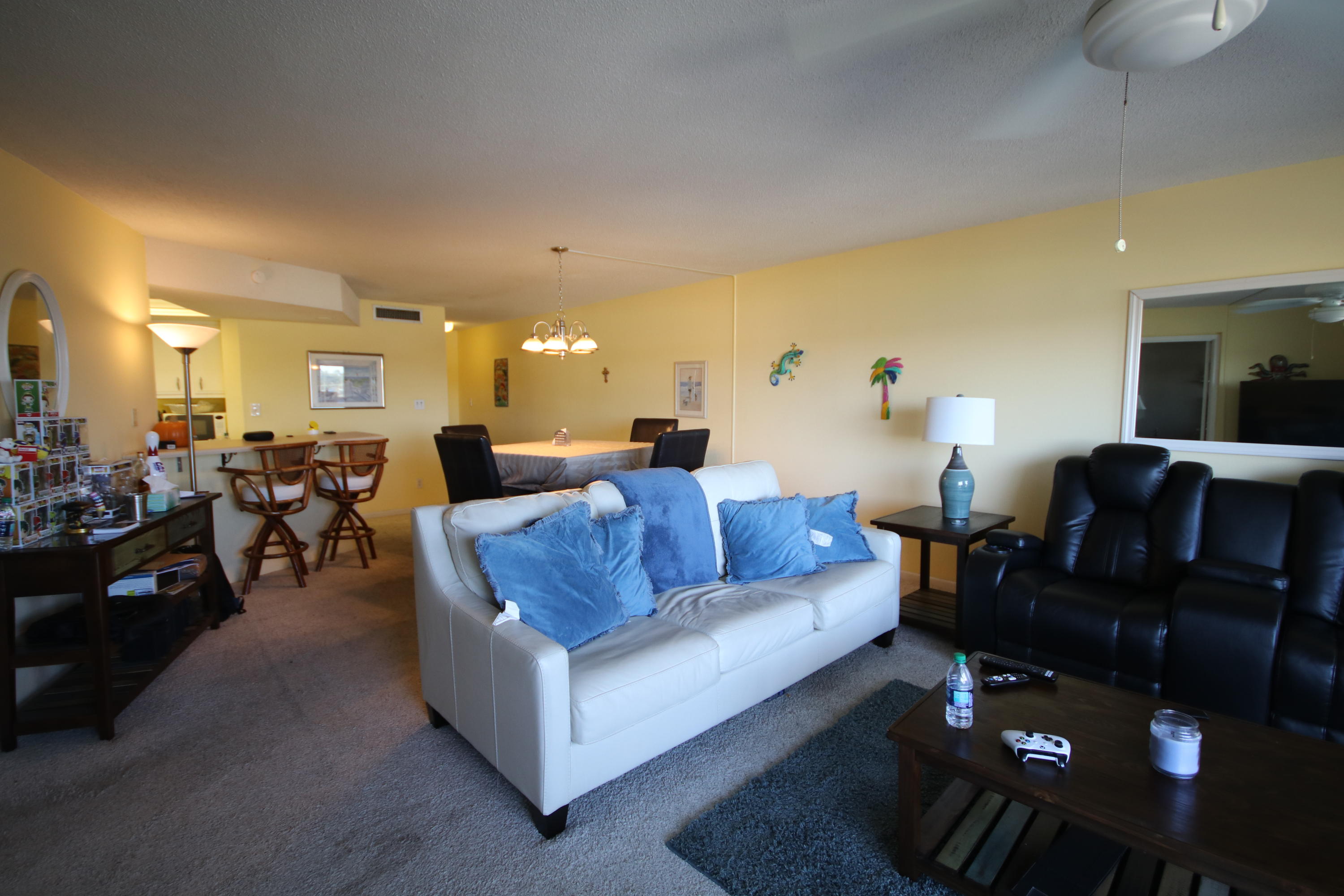 EL MATADOR CONDO - Residential