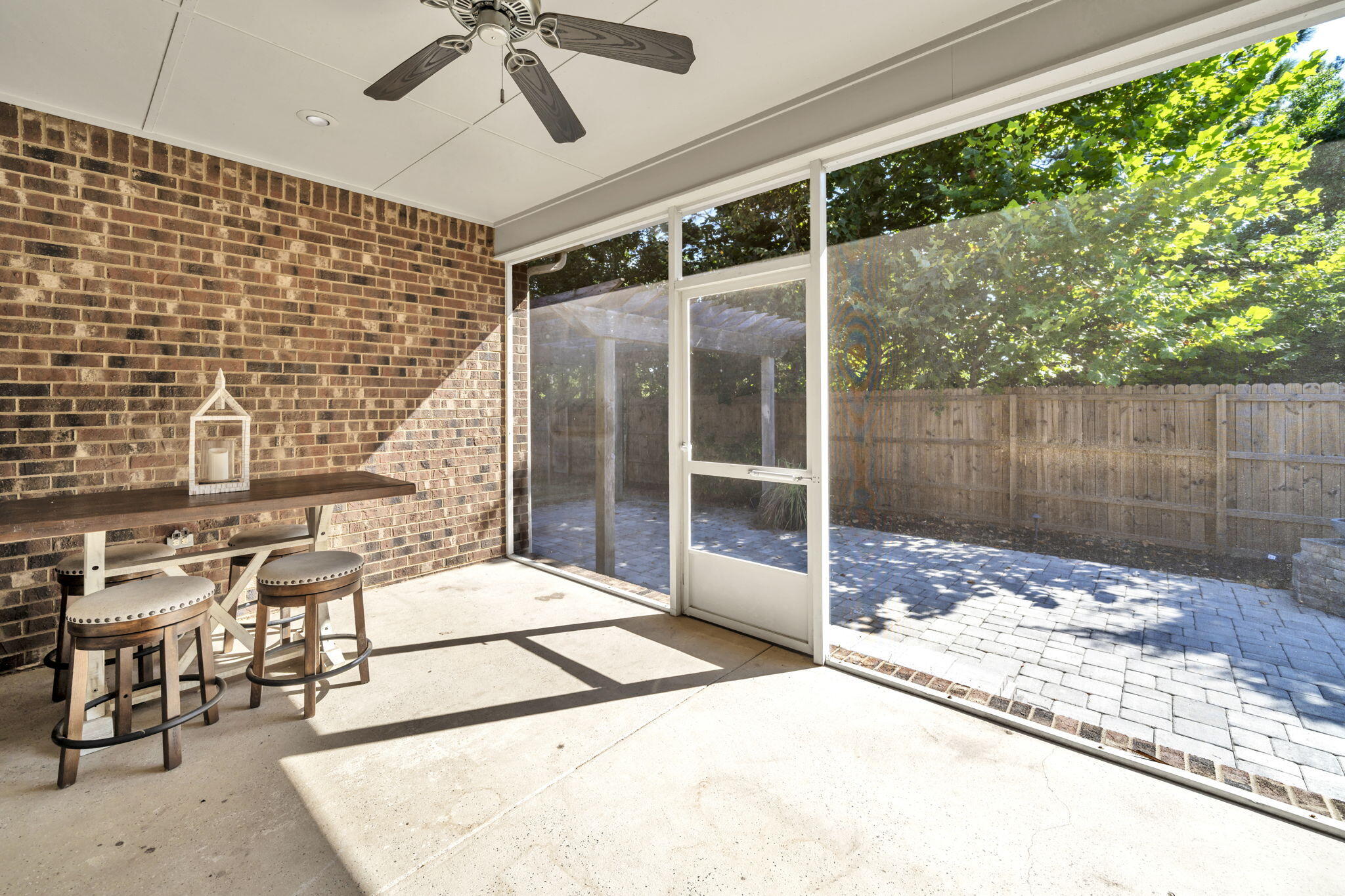 MAGNOLIA WOODS - Residential