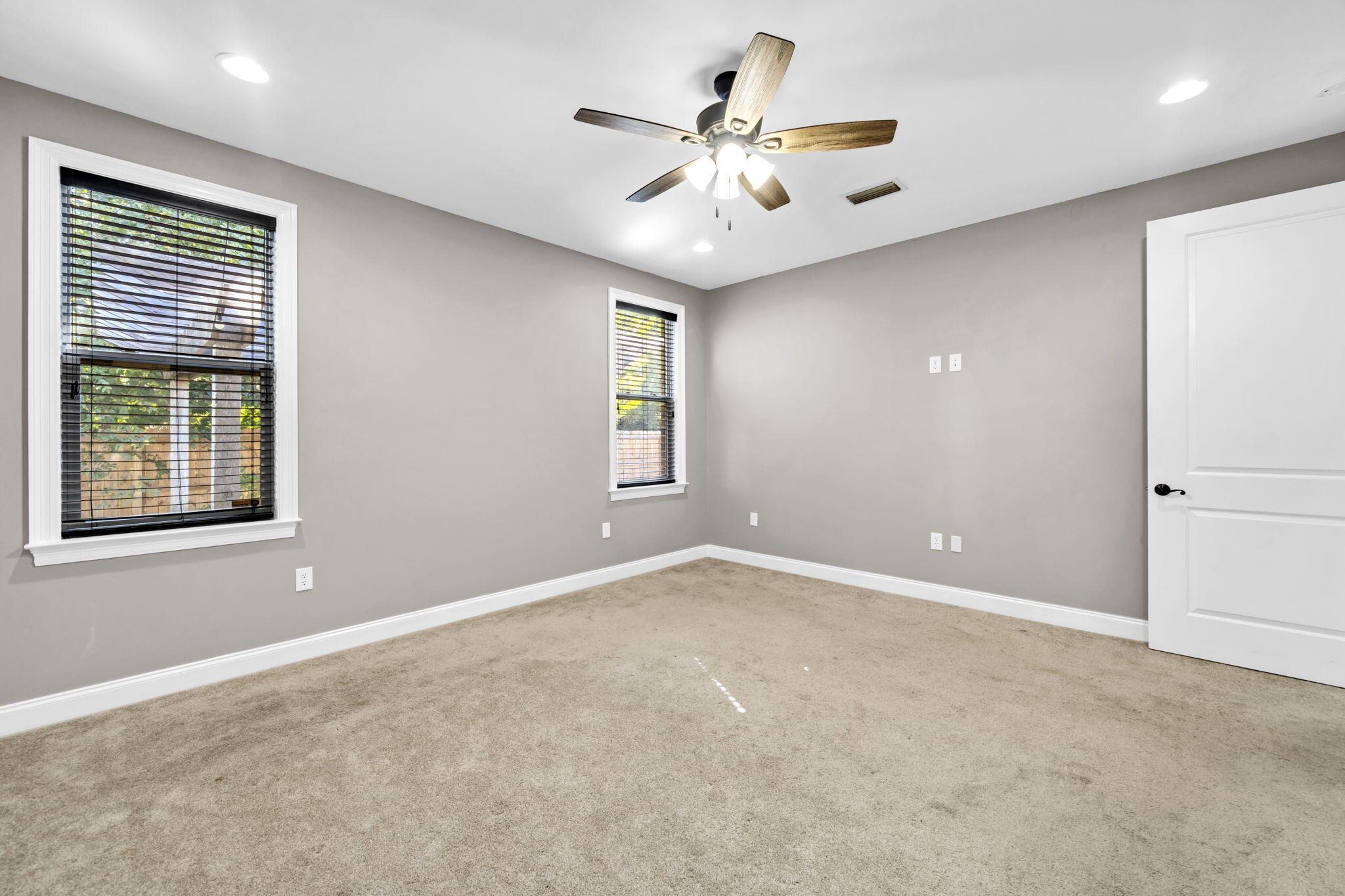 MAGNOLIA WOODS - Residential