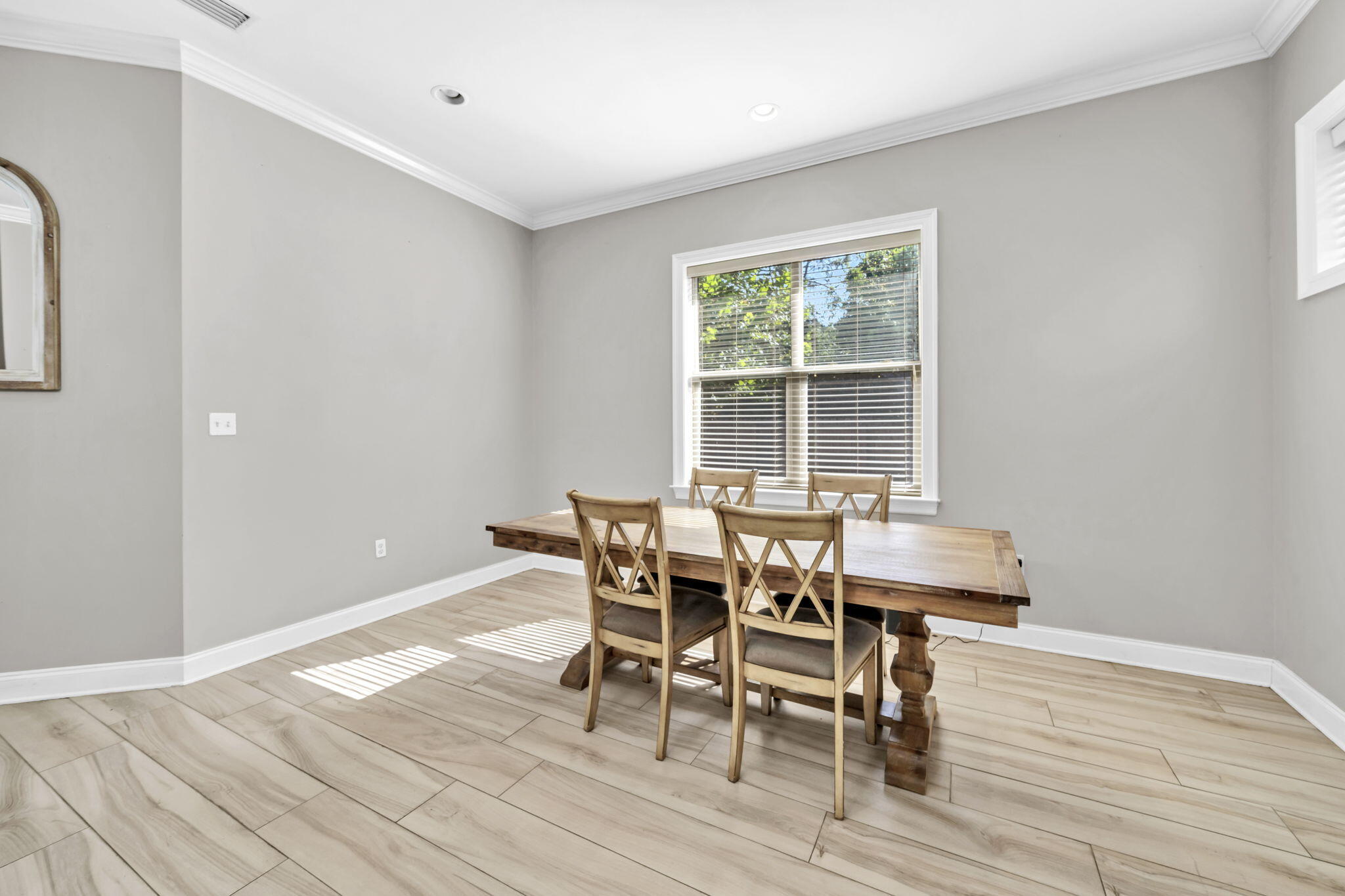 MAGNOLIA WOODS - Residential