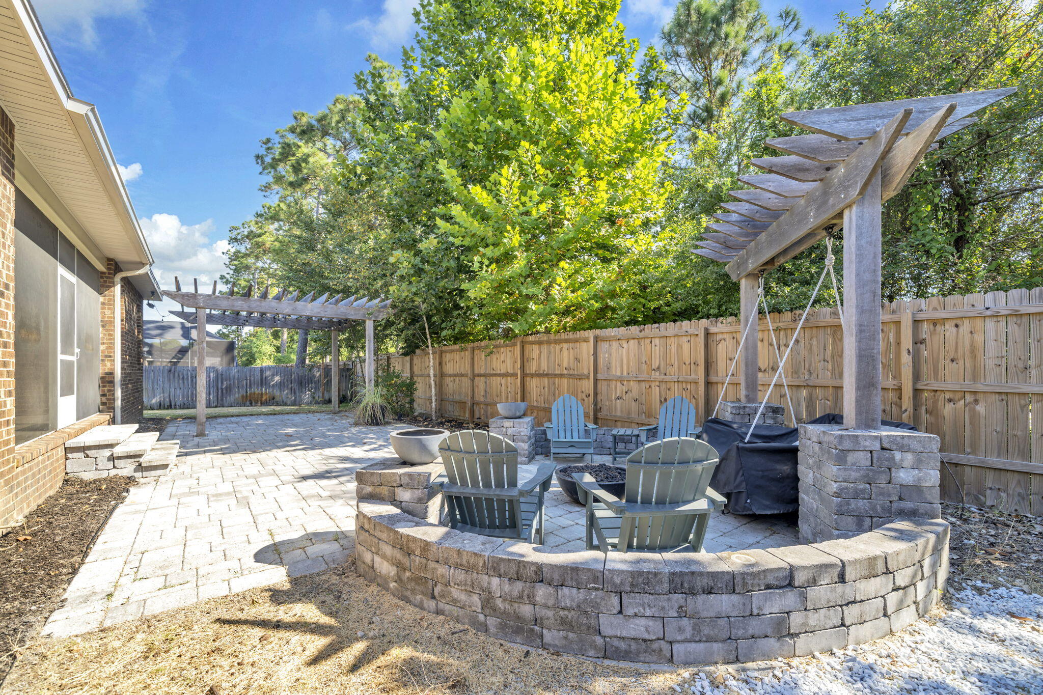 MAGNOLIA WOODS - Residential