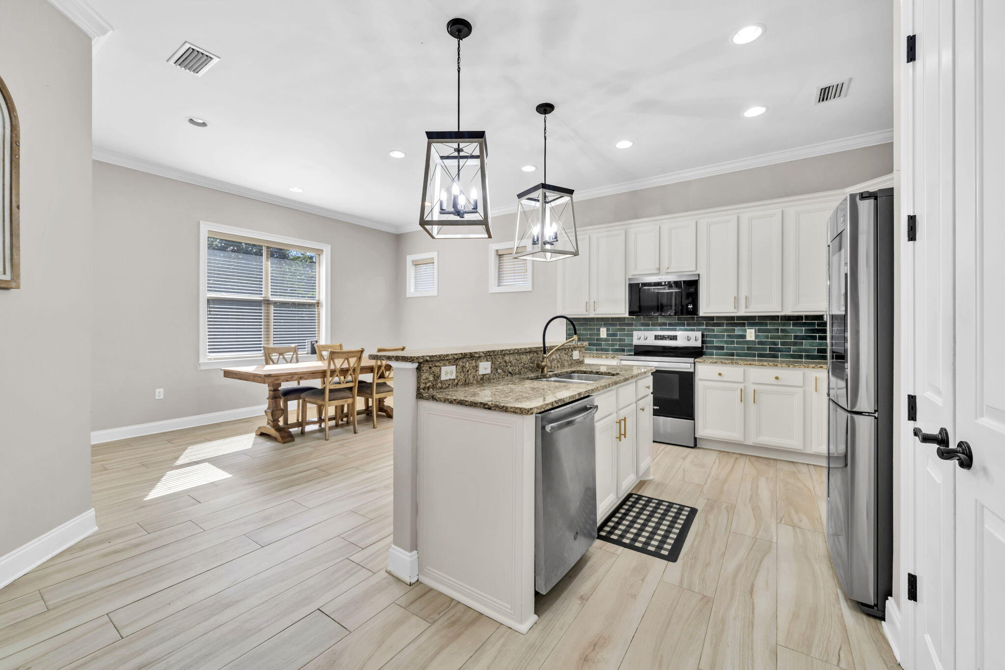 MAGNOLIA WOODS - Residential