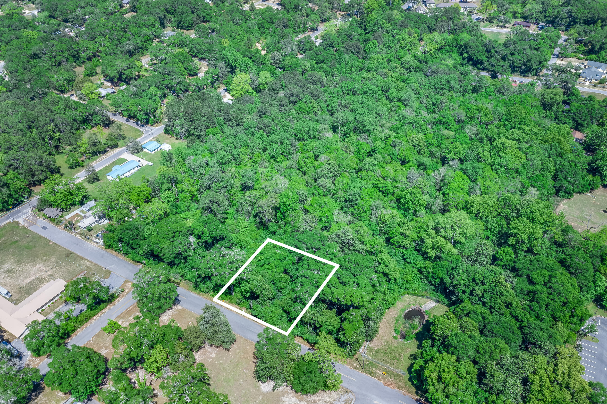 TOWN OF DEFUNIAK SPRINGS - Land