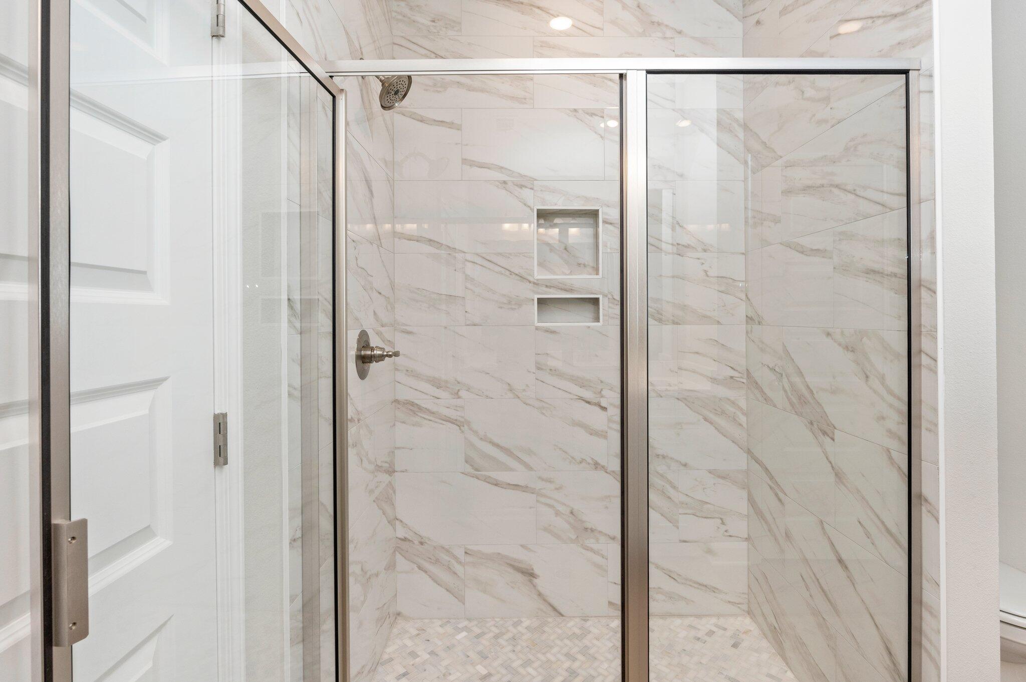 LAGRANGE LANDING - Residential