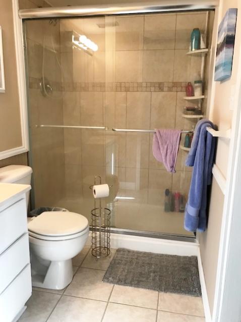 FINISTERRA CONDO - Residential