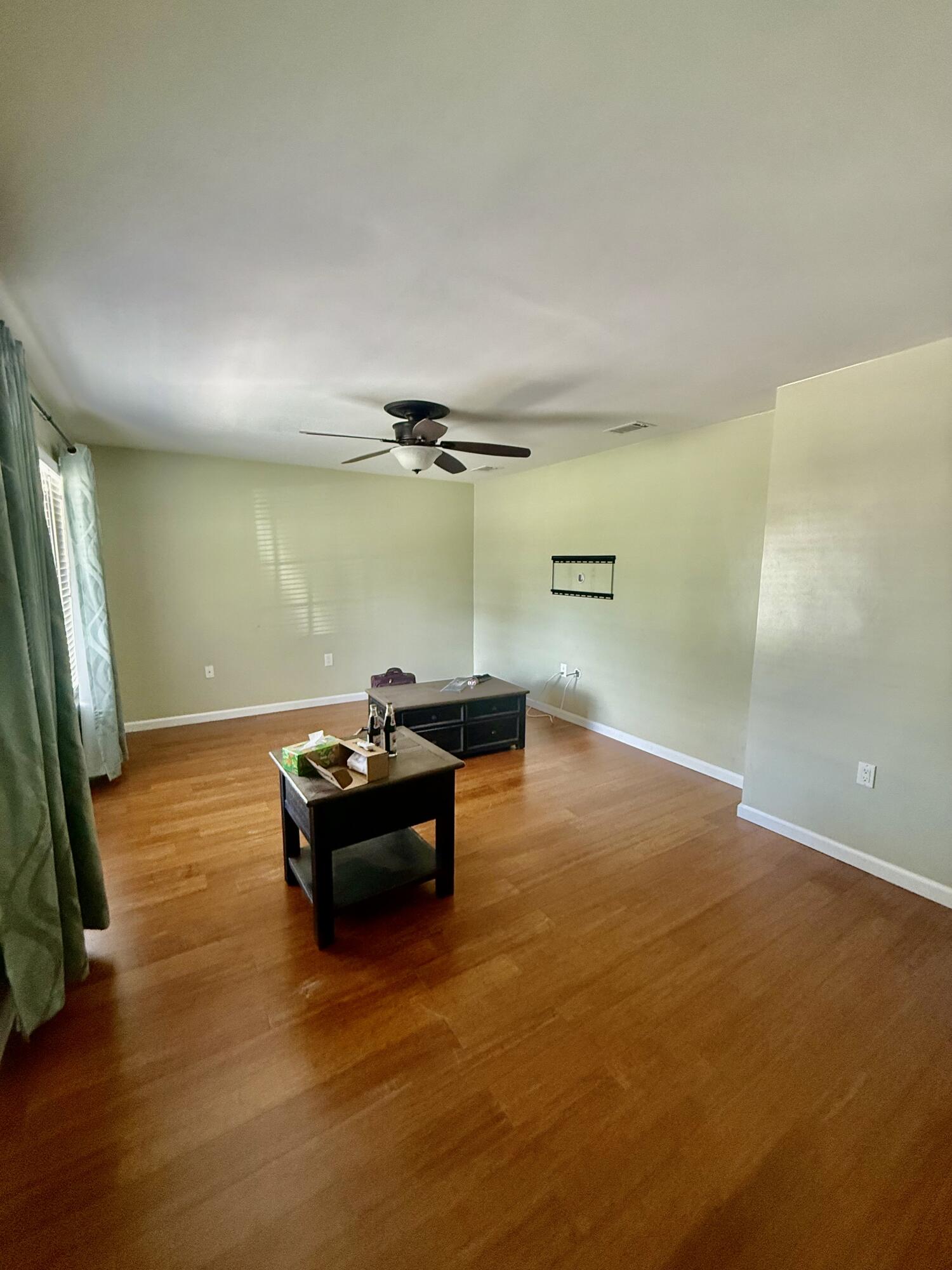 PALM ESTATES - Residential