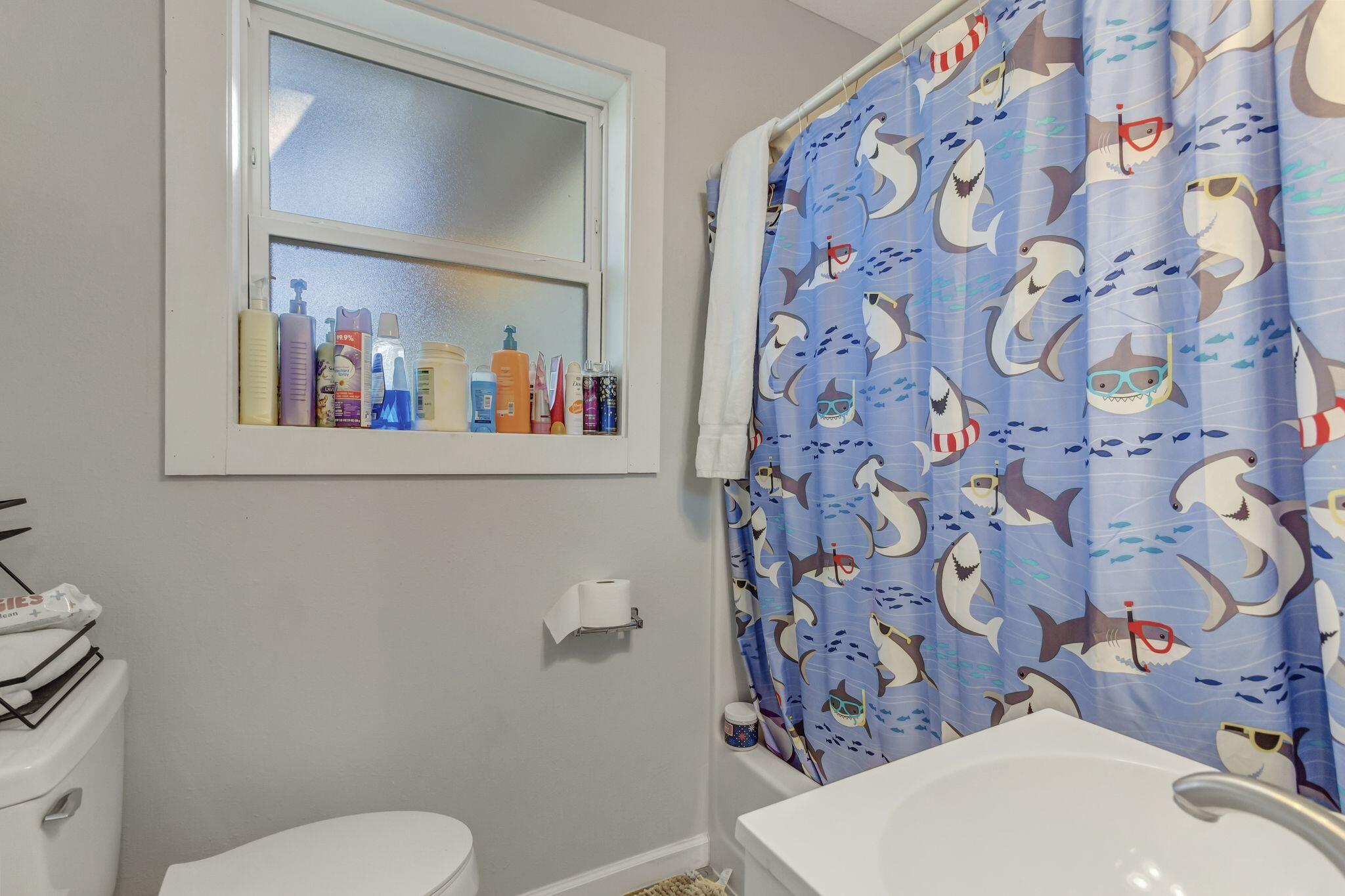 GARNIERS BEACH 2ND - Residential