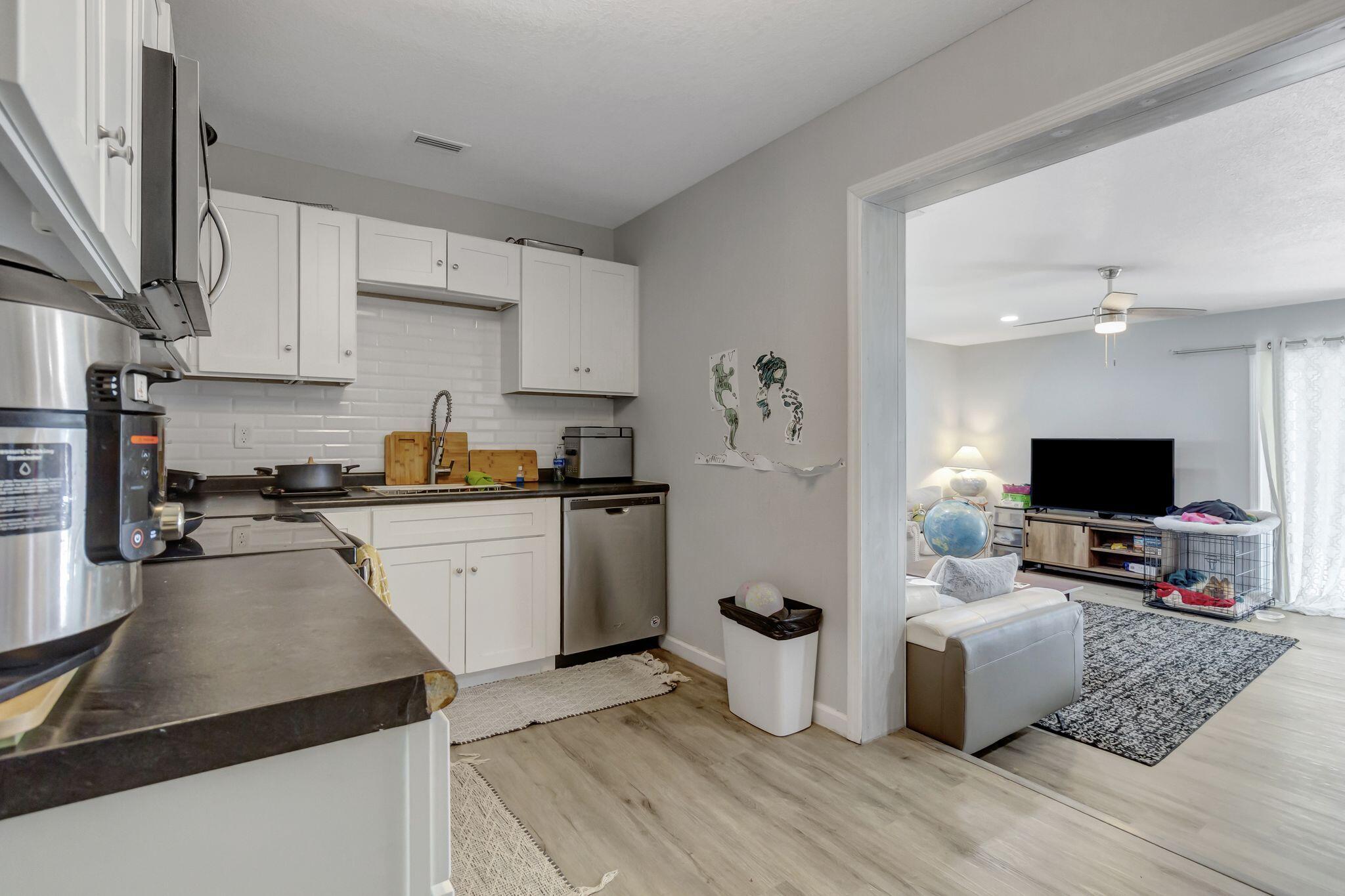 GARNIERS BEACH 2ND - Residential