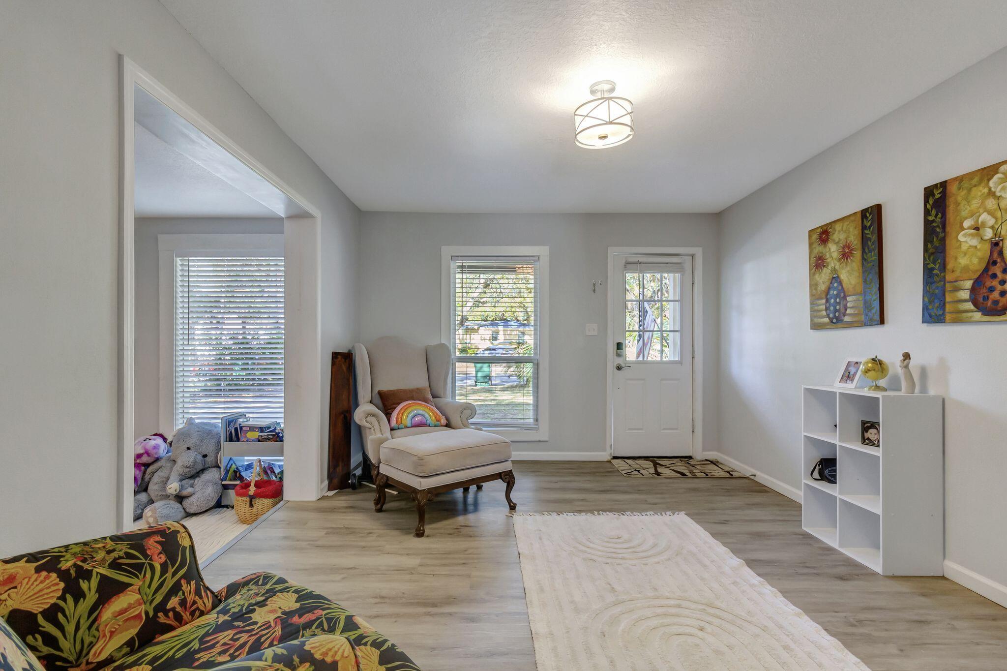 GARNIERS BEACH 2ND - Residential