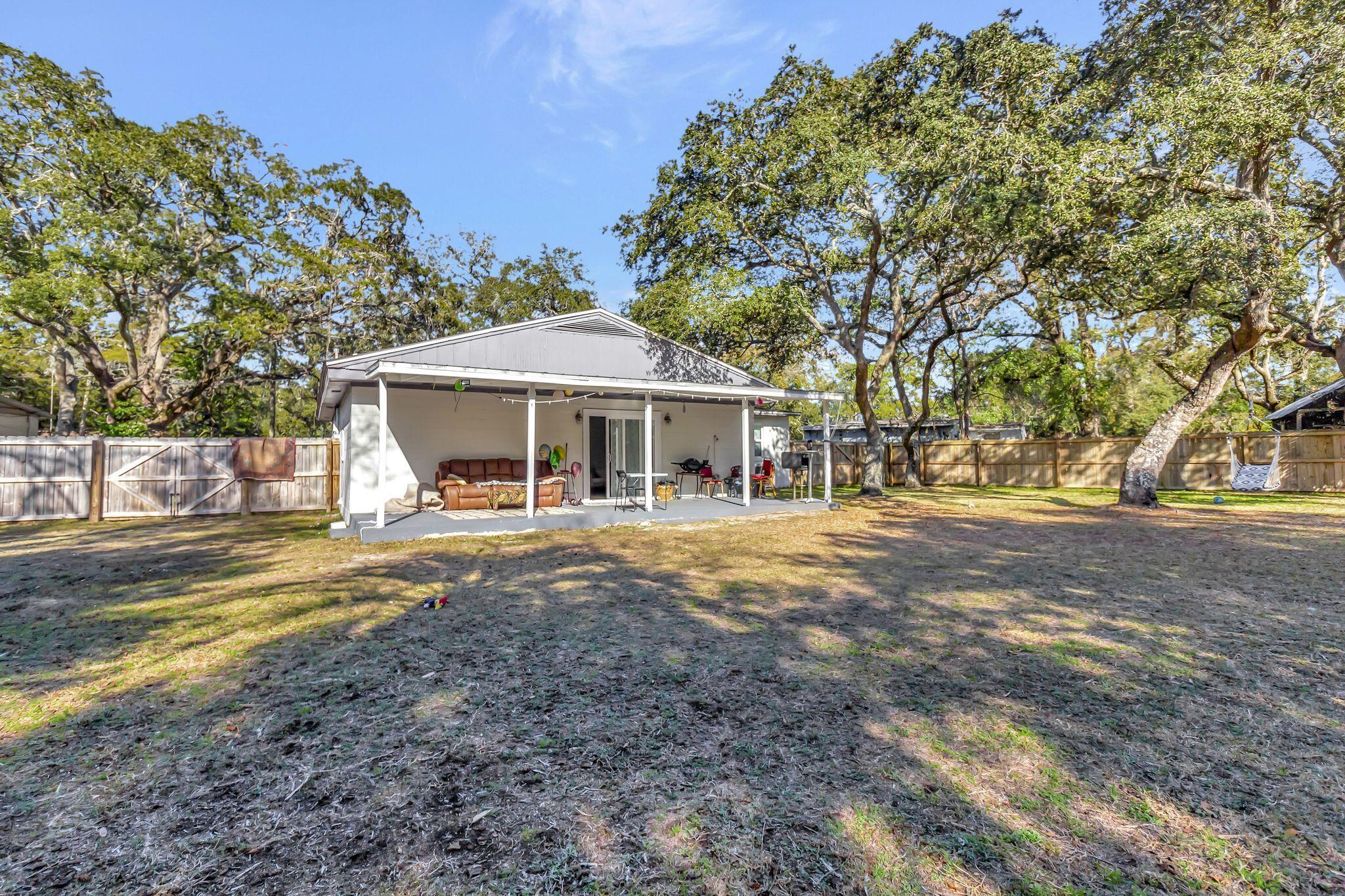 GARNIERS BEACH 2ND - Residential